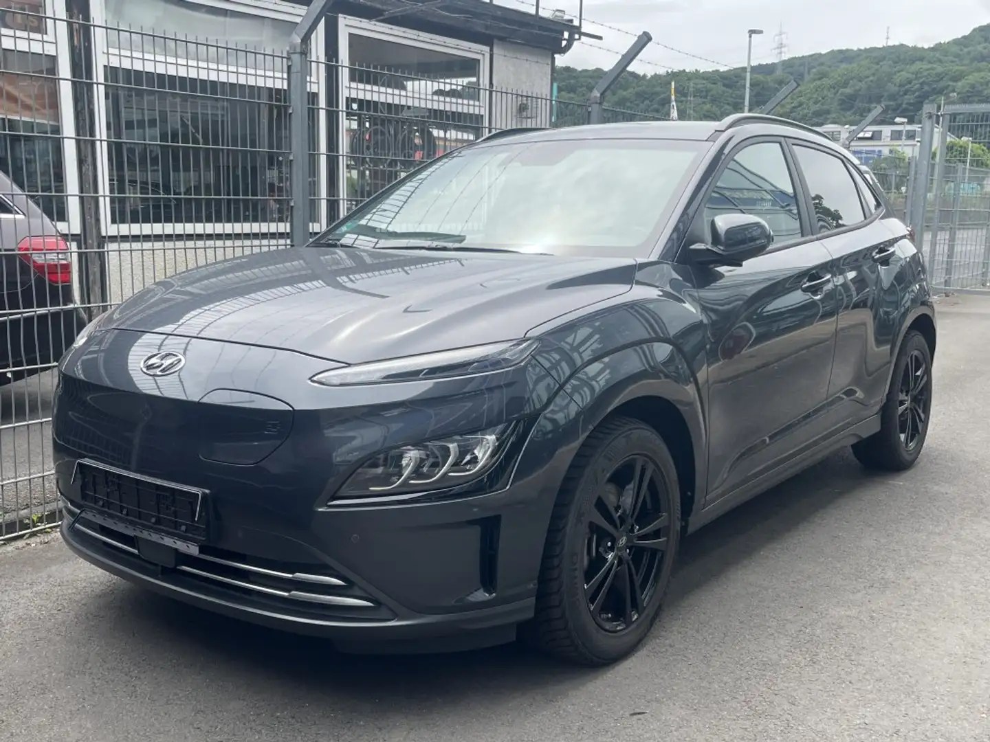 Hyundai KONA dig.Cockpit ACC LED Wärmepumpe R.Cam LED PDC Schwarz - 1