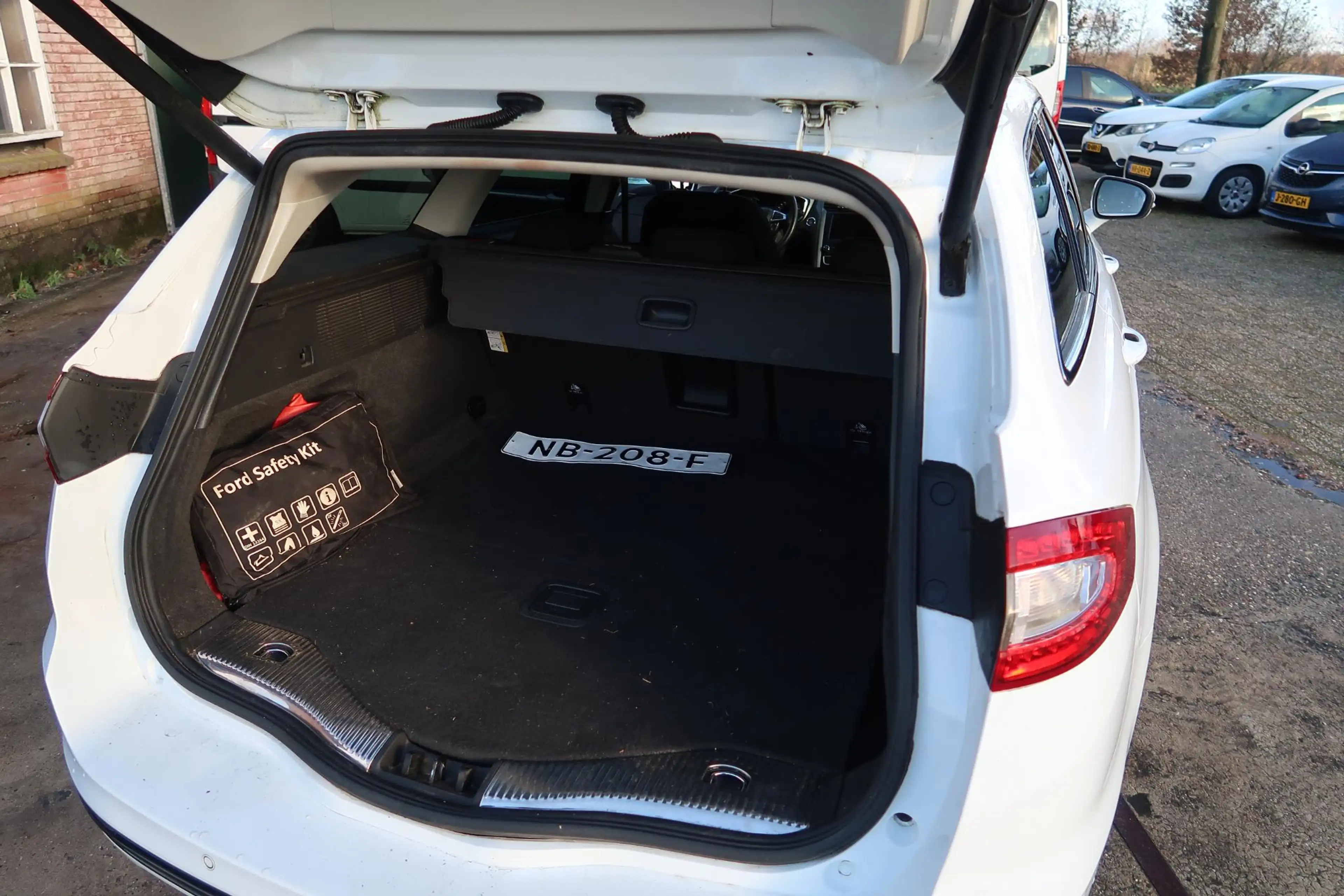 Ford Mondeo Wagon 1.5 TDCi Titanium Lease Edition EXPORT 5000. — photo 11