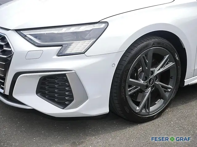 Audi S3 view 11