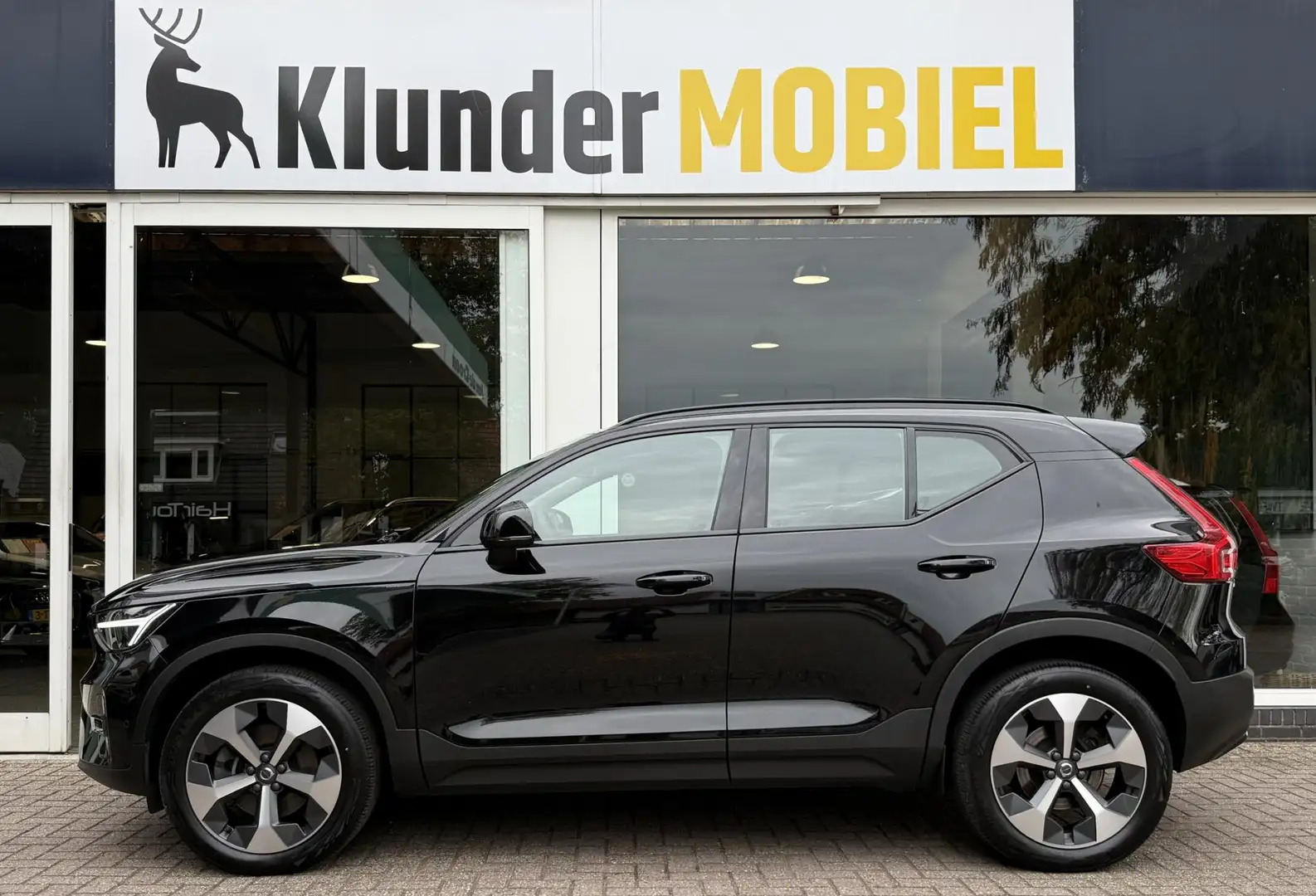 Volvo XC40 2.0 B4 Plus Dark |360°Camera|Leder|Memory| Noir - 2