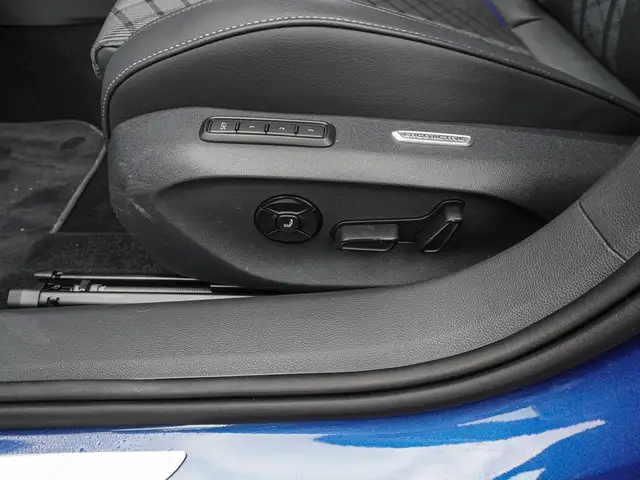 Volkswagen Passat view 15