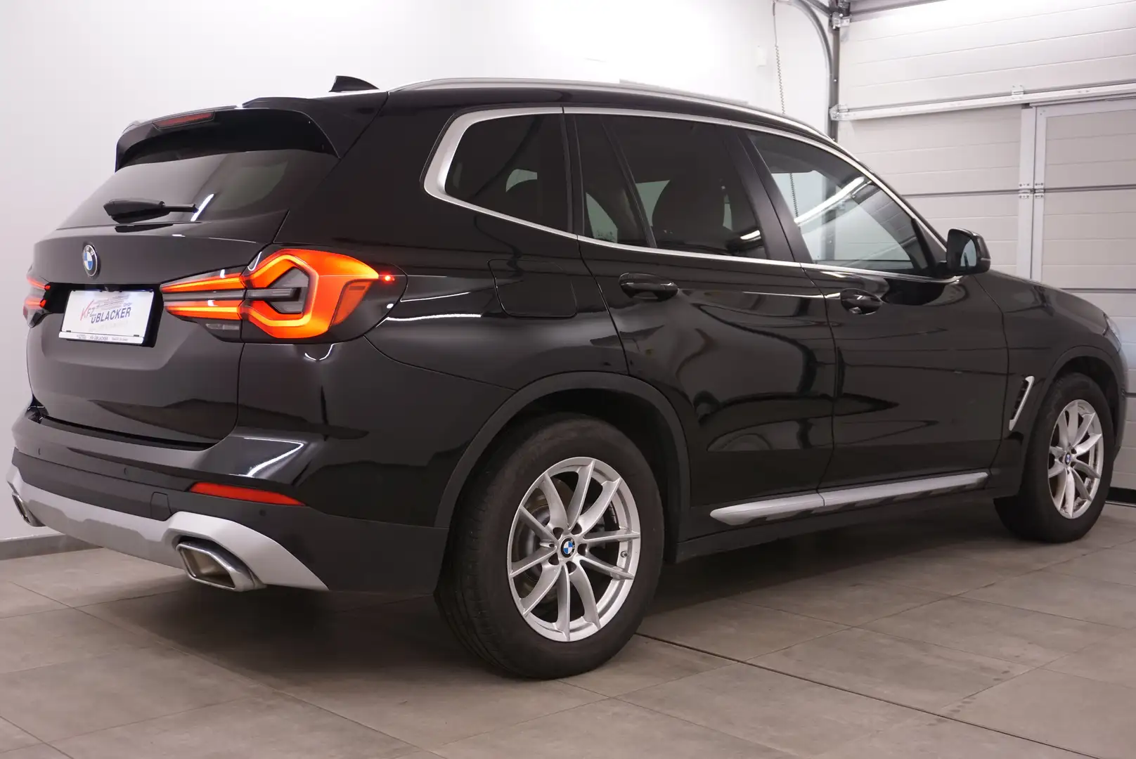 BMW X3 xDrive 20 d // Lederausstattung // Sportsitze // Schwarz - 2