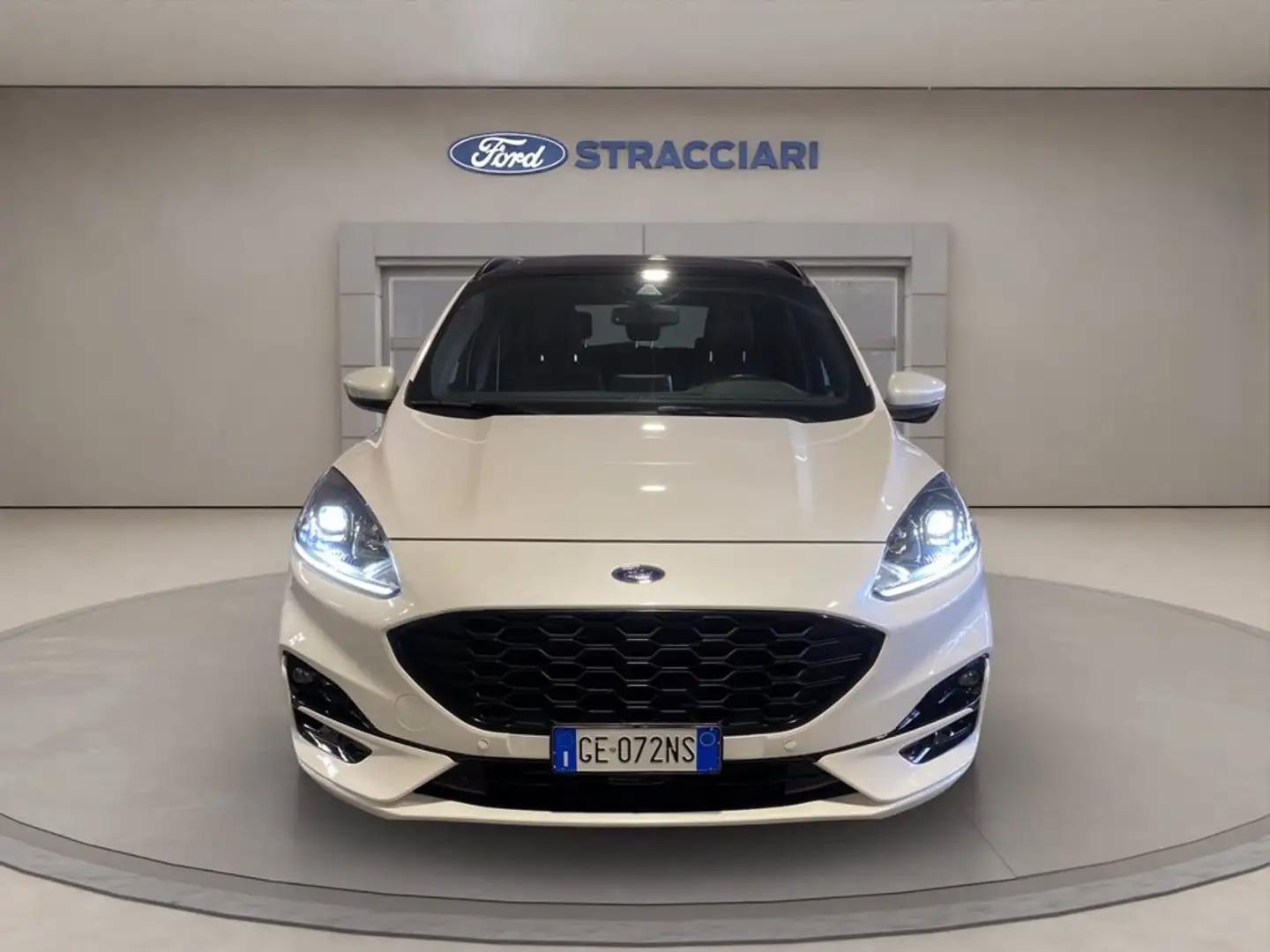 Ford Kuga 1.5 ecoboost ST-Line 2wd 150cv Wit - 2