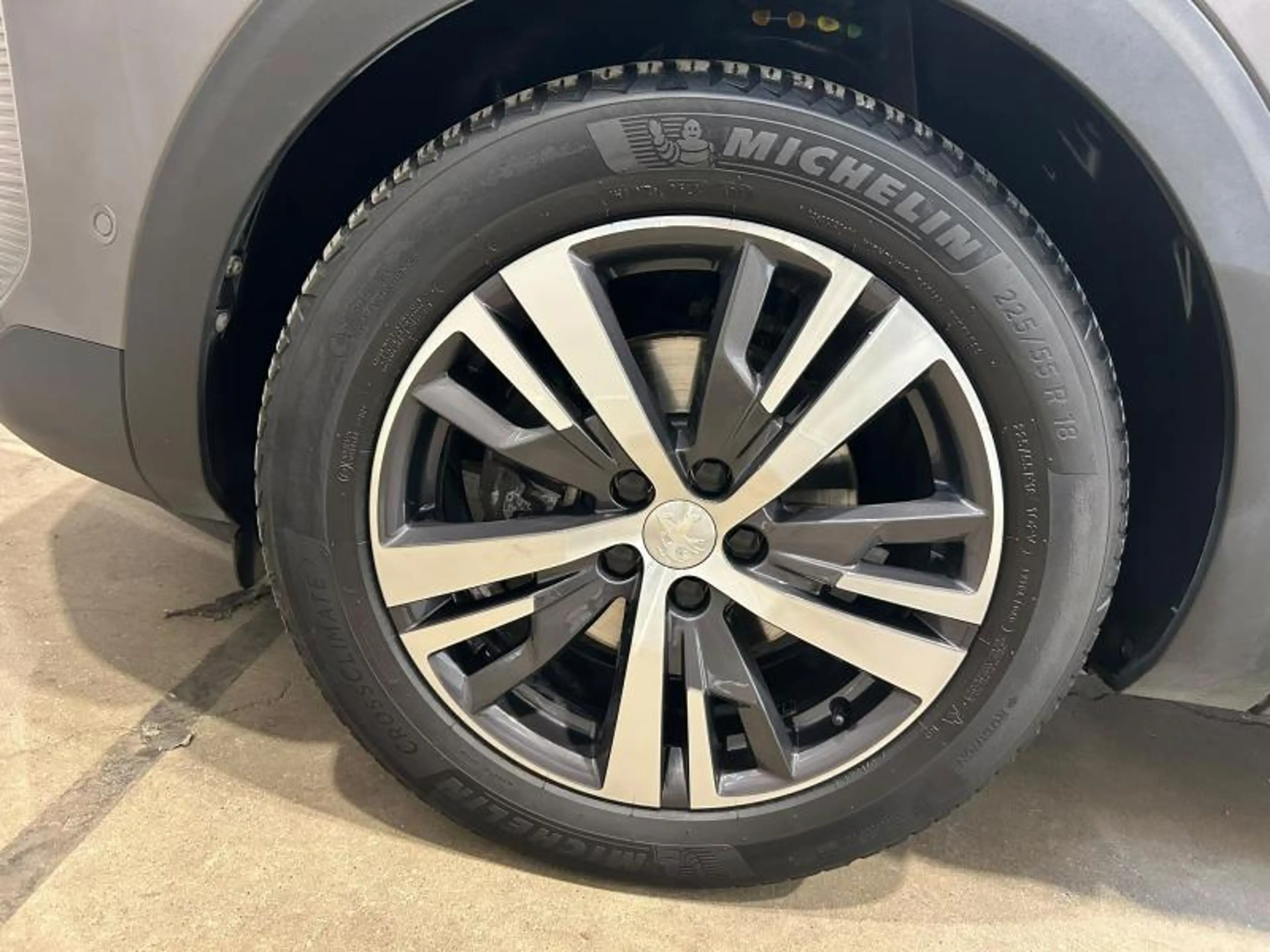 Peugeot 5008 II Roadtrip — photo 10