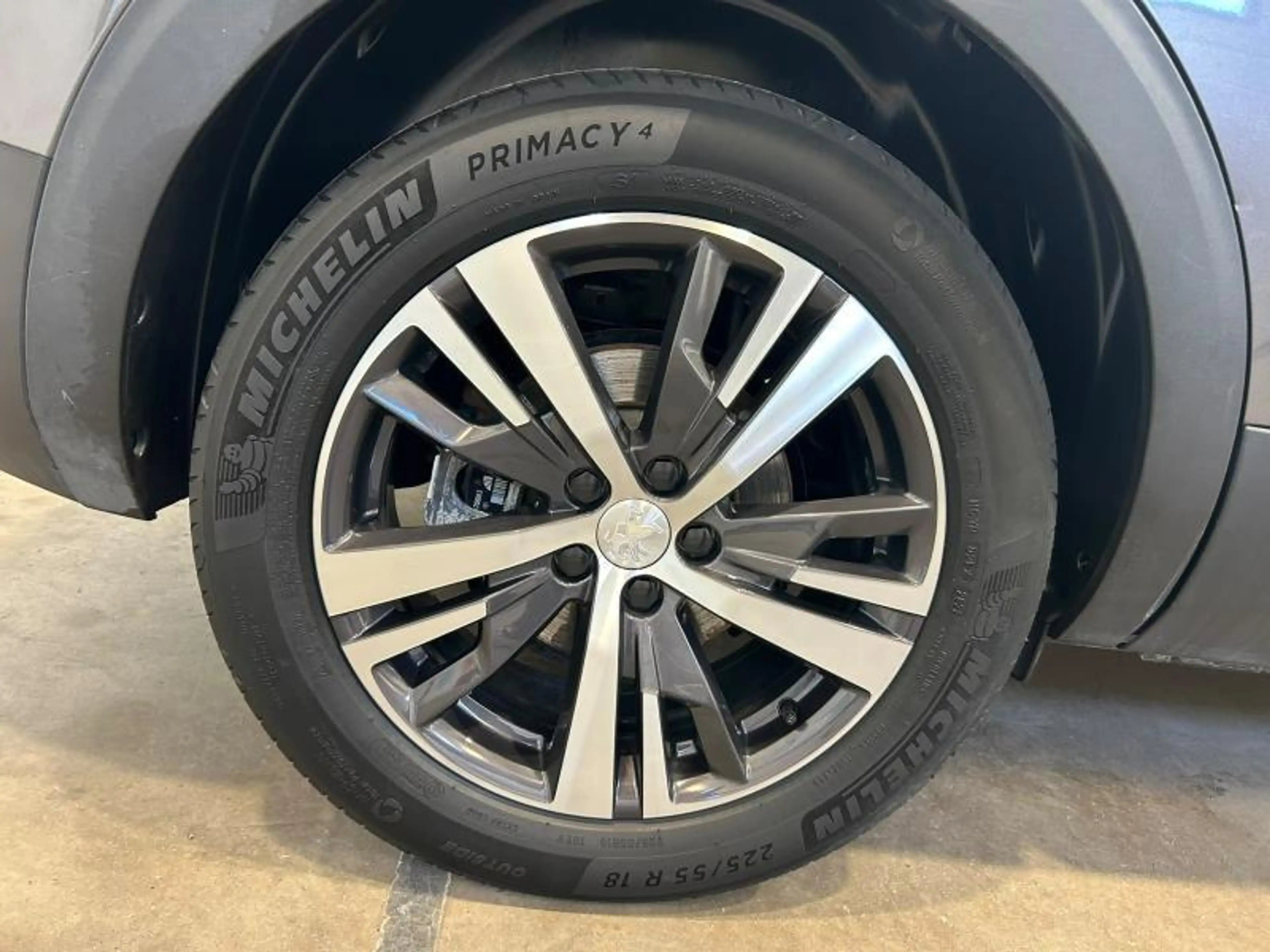 Peugeot 5008 II Roadtrip — photo 12