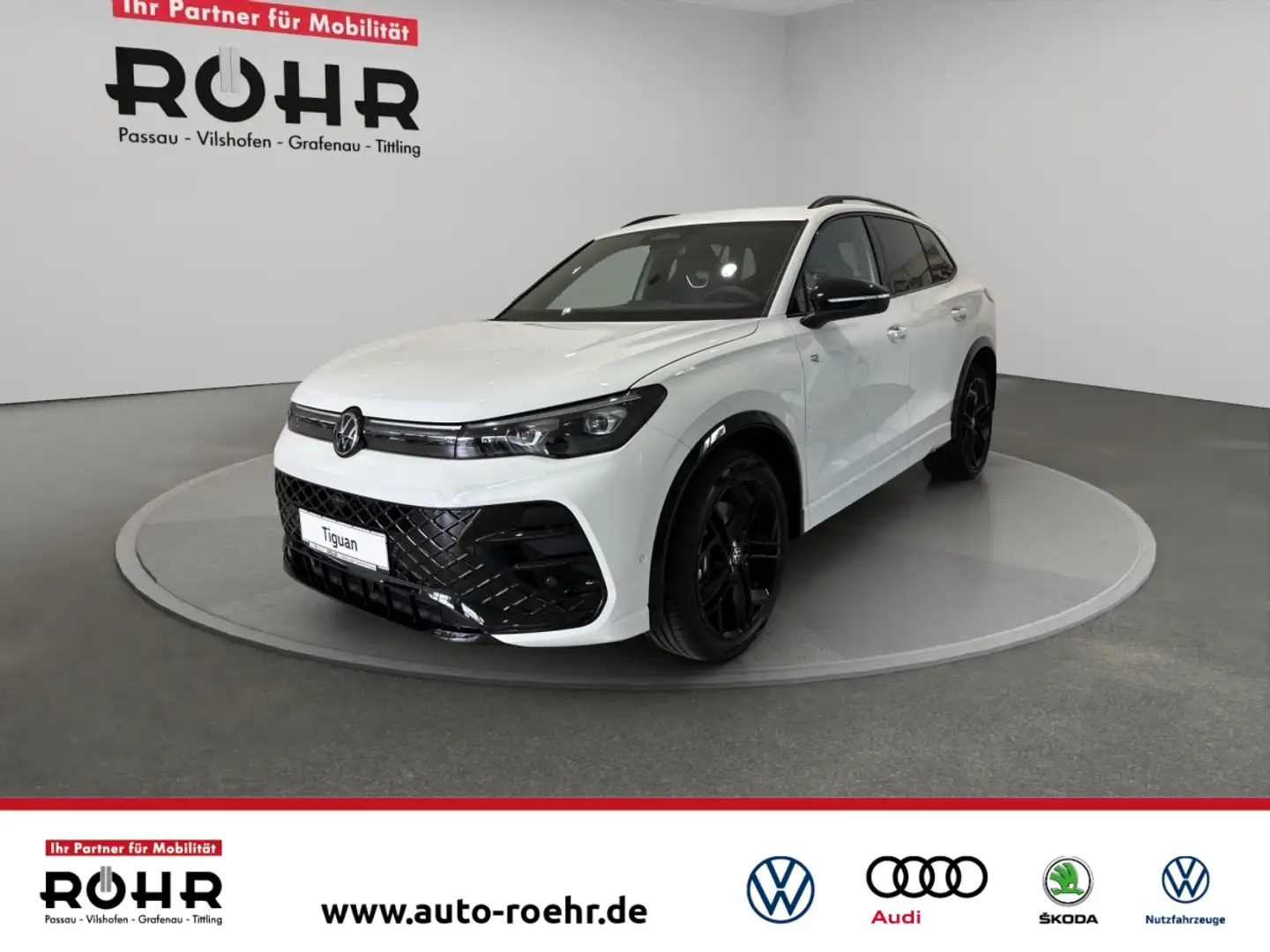 Volkswagen Tiguan R-Line (BlackStyle/AHK/Matrix) 2.0 l TSI OPF 4MOTI Blanc - 1