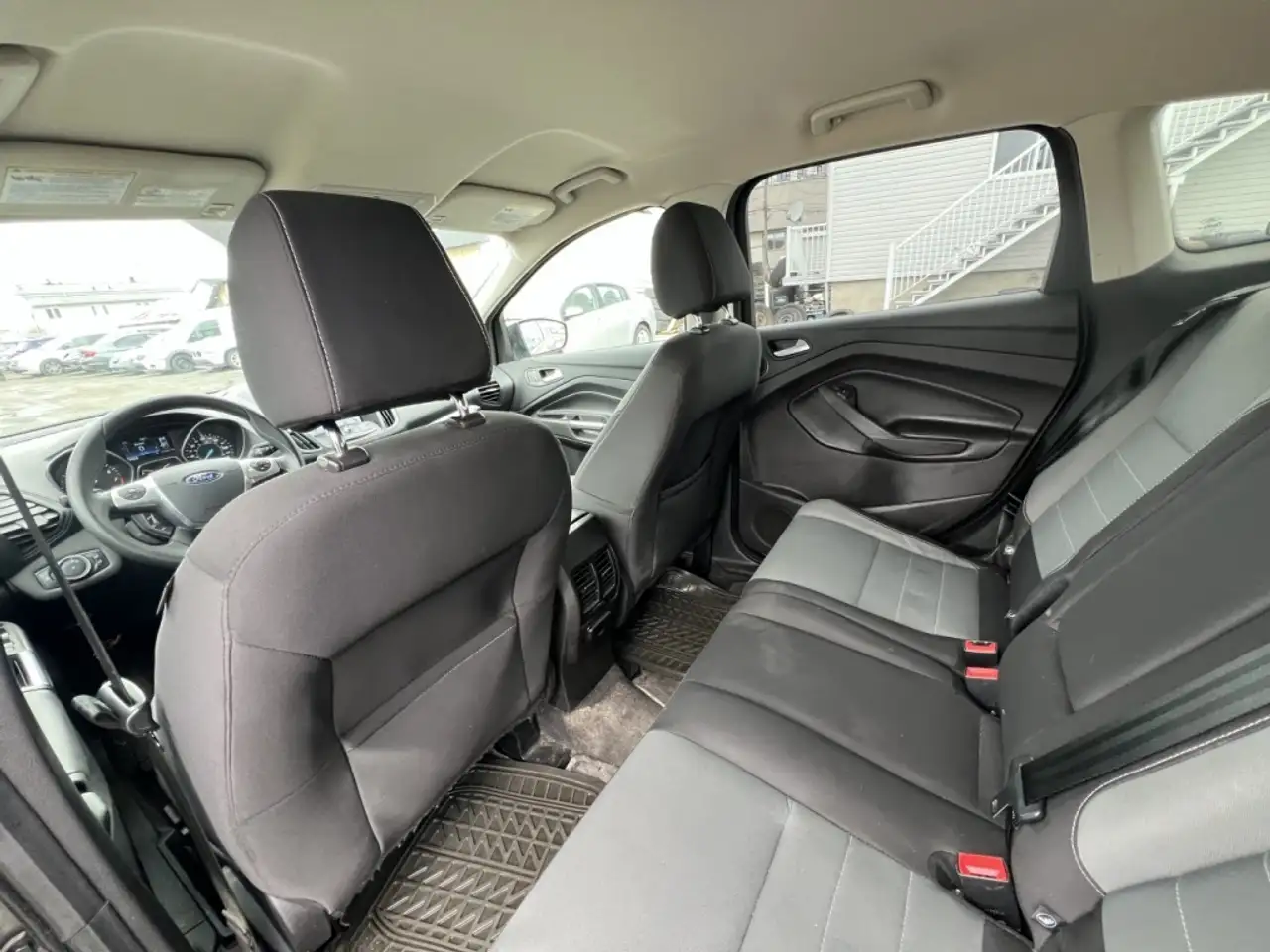 Ford Escape снимка Ford Escape