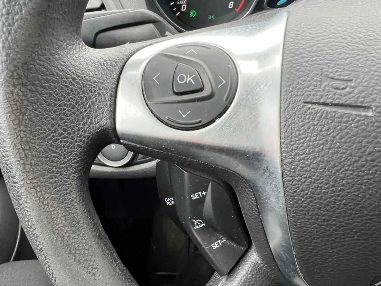 Ford Escape снимка Ford Escape