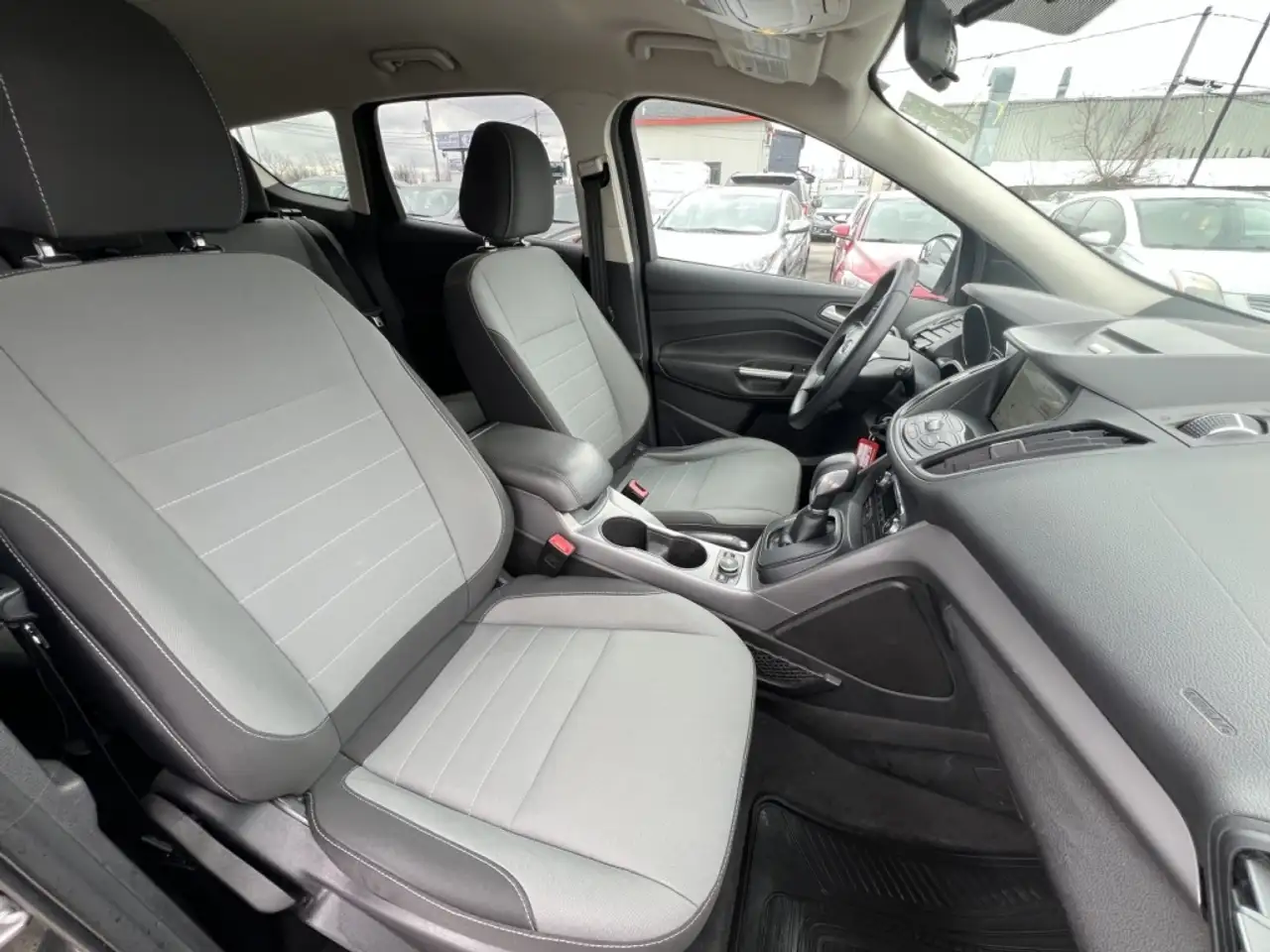 Ford Escape снимка Ford Escape