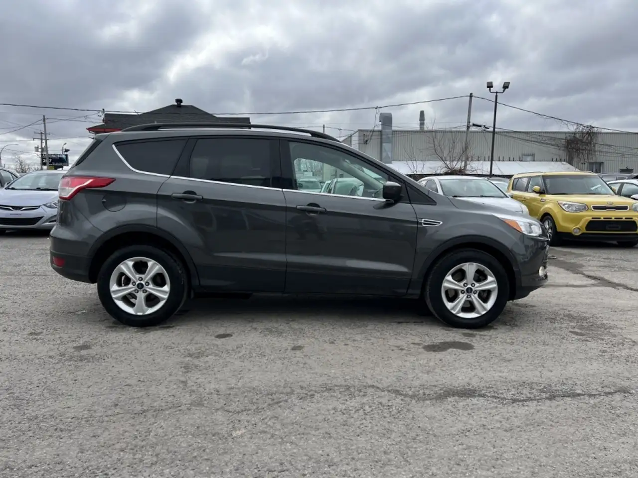 Ford Escape снимка Ford Escape