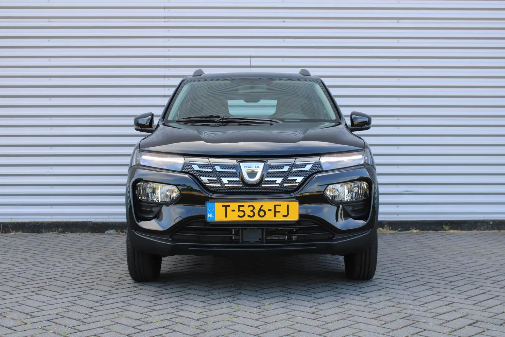 Dacia Spring Expression | Airco | PDC | 14" Design velgen | Nav Zwart - 2