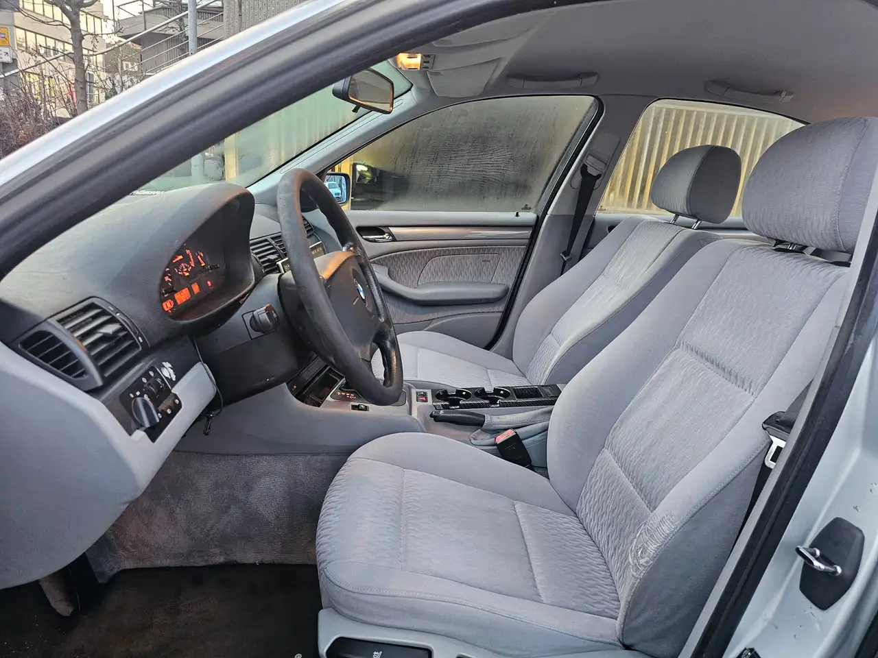 BMW 320 3er 320i Automatik TÜV bis 01.2028, foto 10