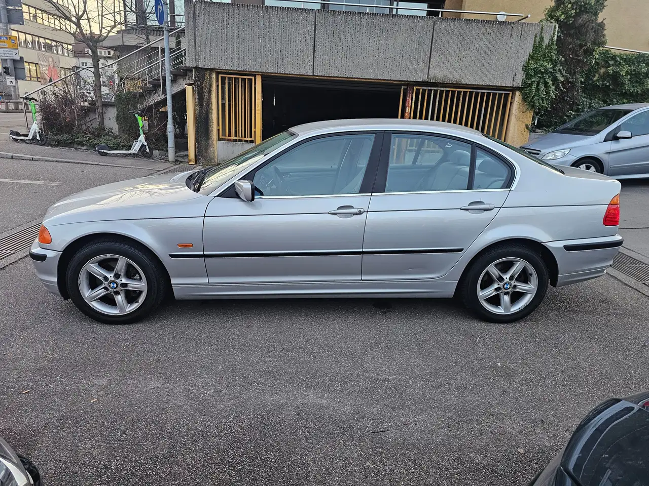 BMW 320 3er 320i Automatik TÜV bis 01.2028, foto 8
