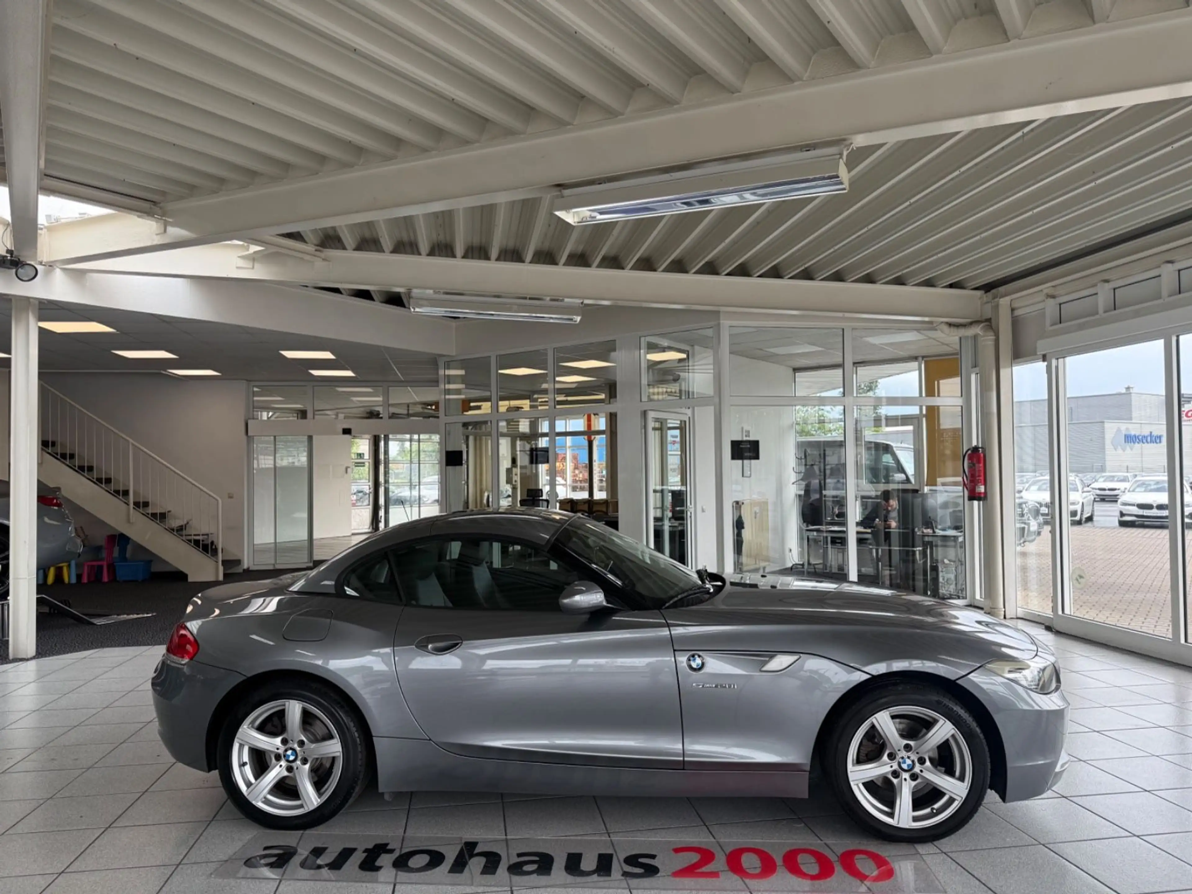 BMW Z4 Roadster sDrive 20i XENON/NAVI/SHZ — photo 2