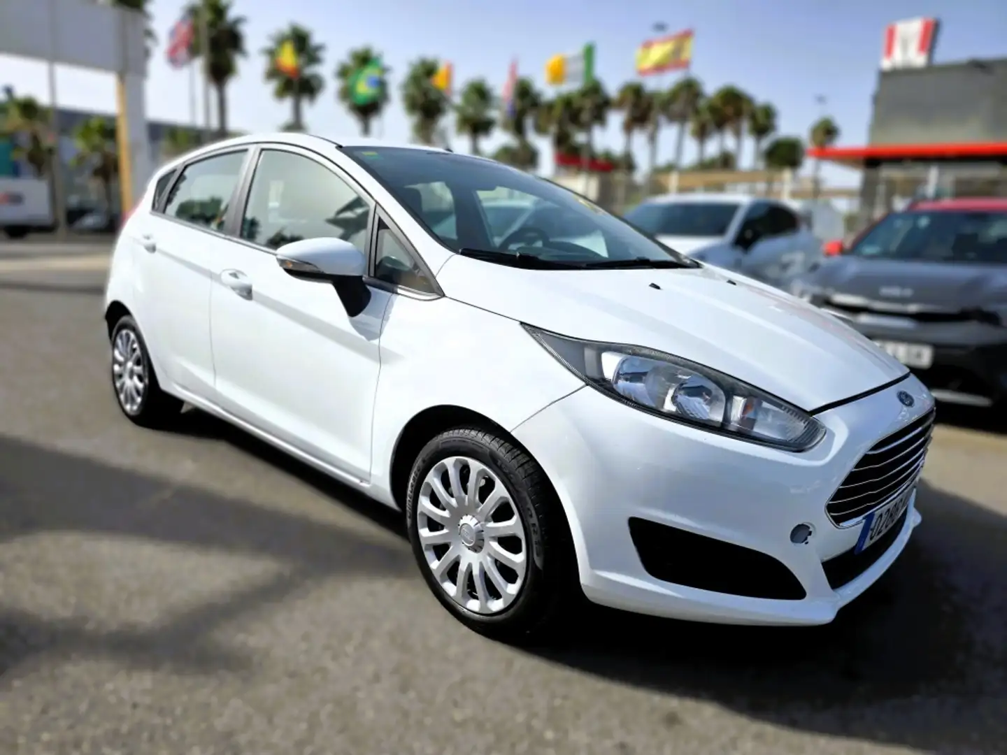 Ford Fiesta 1.5 TDCi Trend Blanc - 1