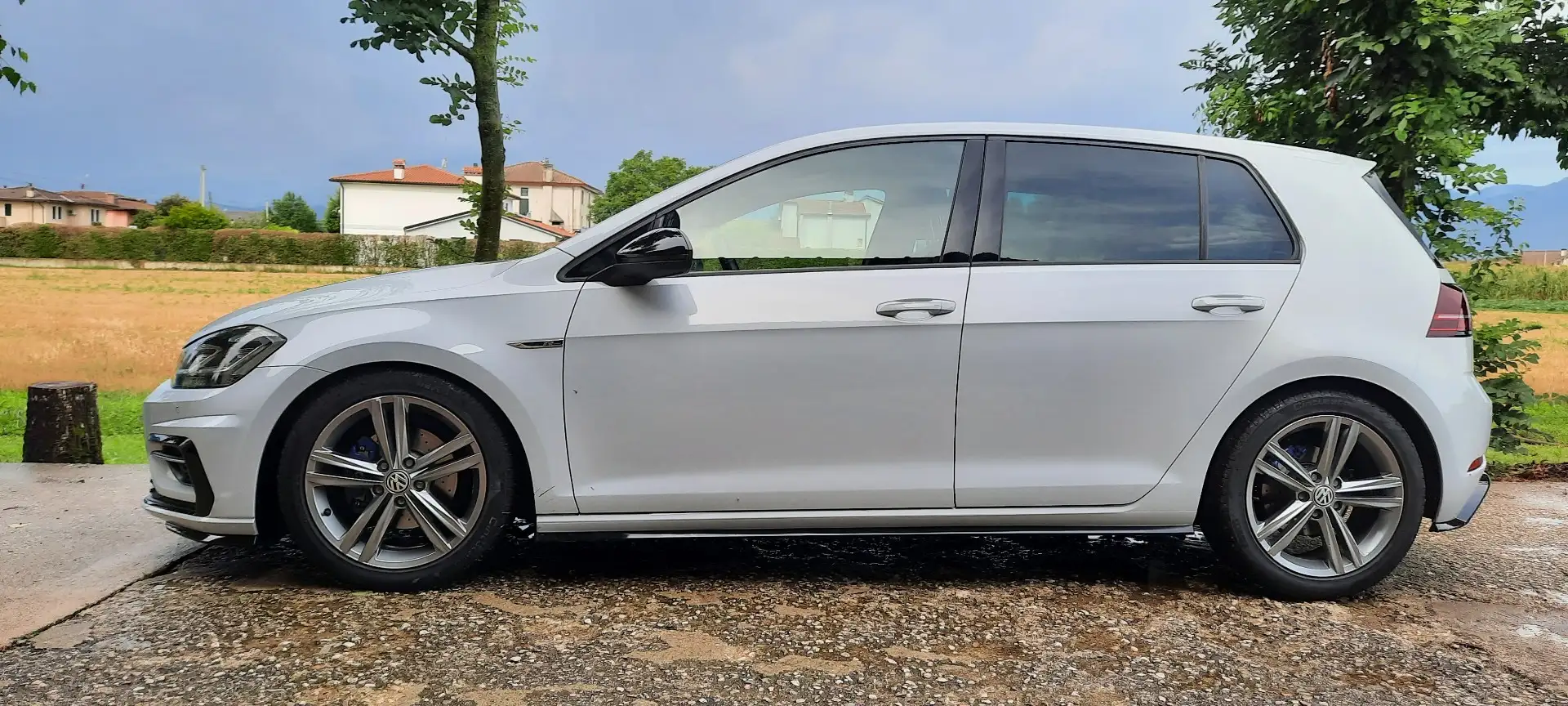 Volkswagen Golf 5p 1.6 tdi 115cv alestimento  Rline - 1