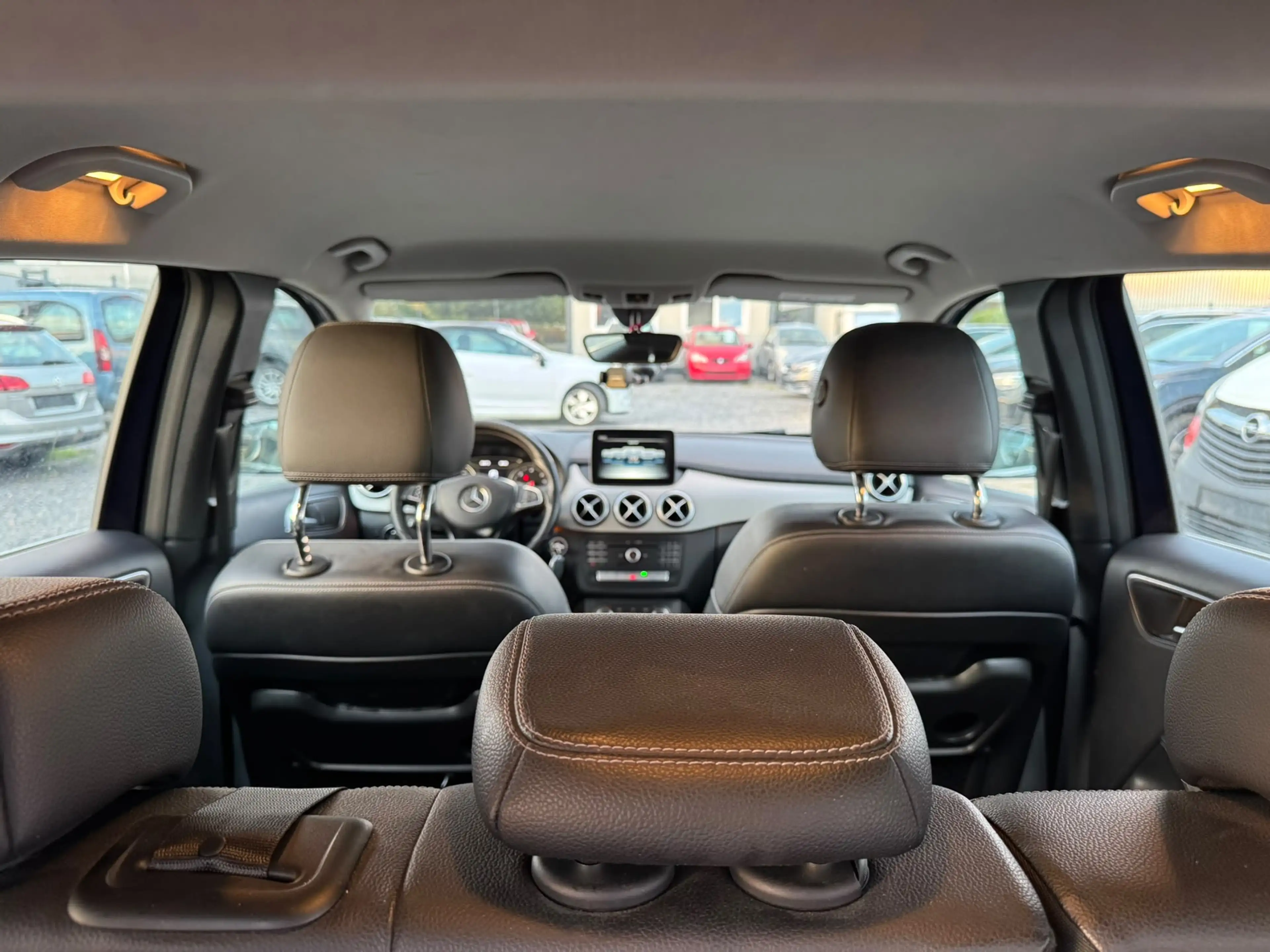 Mercedes-Benz B 200 B 200 d — photo 10