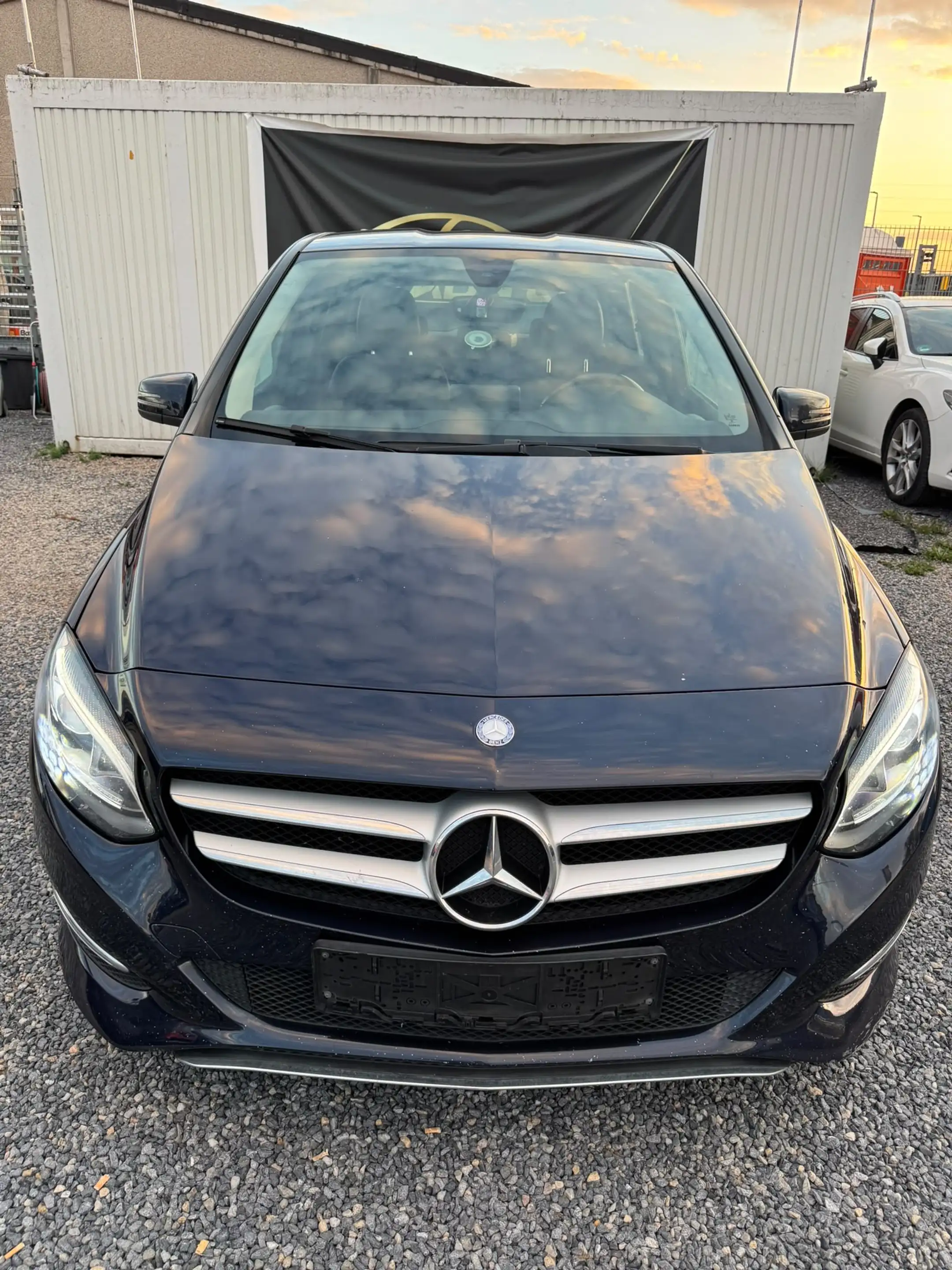 Mercedes-Benz B 200 B 200 d — photo 2