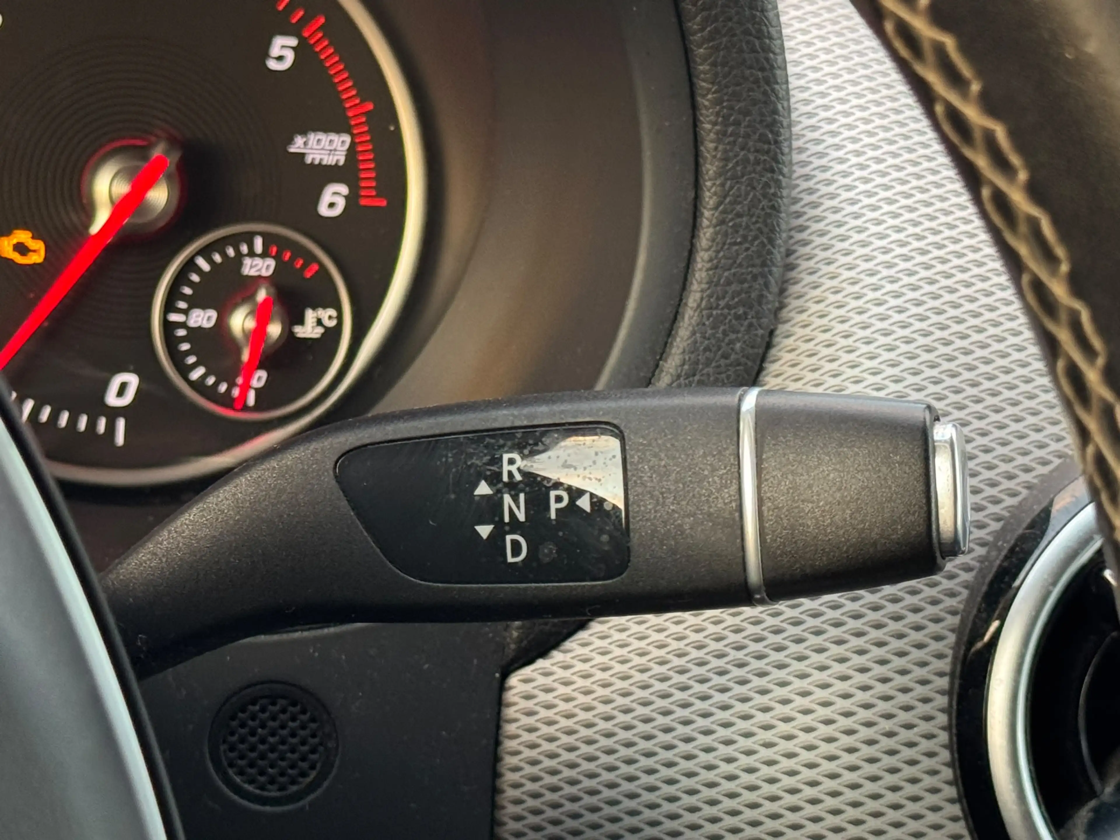 Mercedes-Benz B 200 B 200 d — photo 12