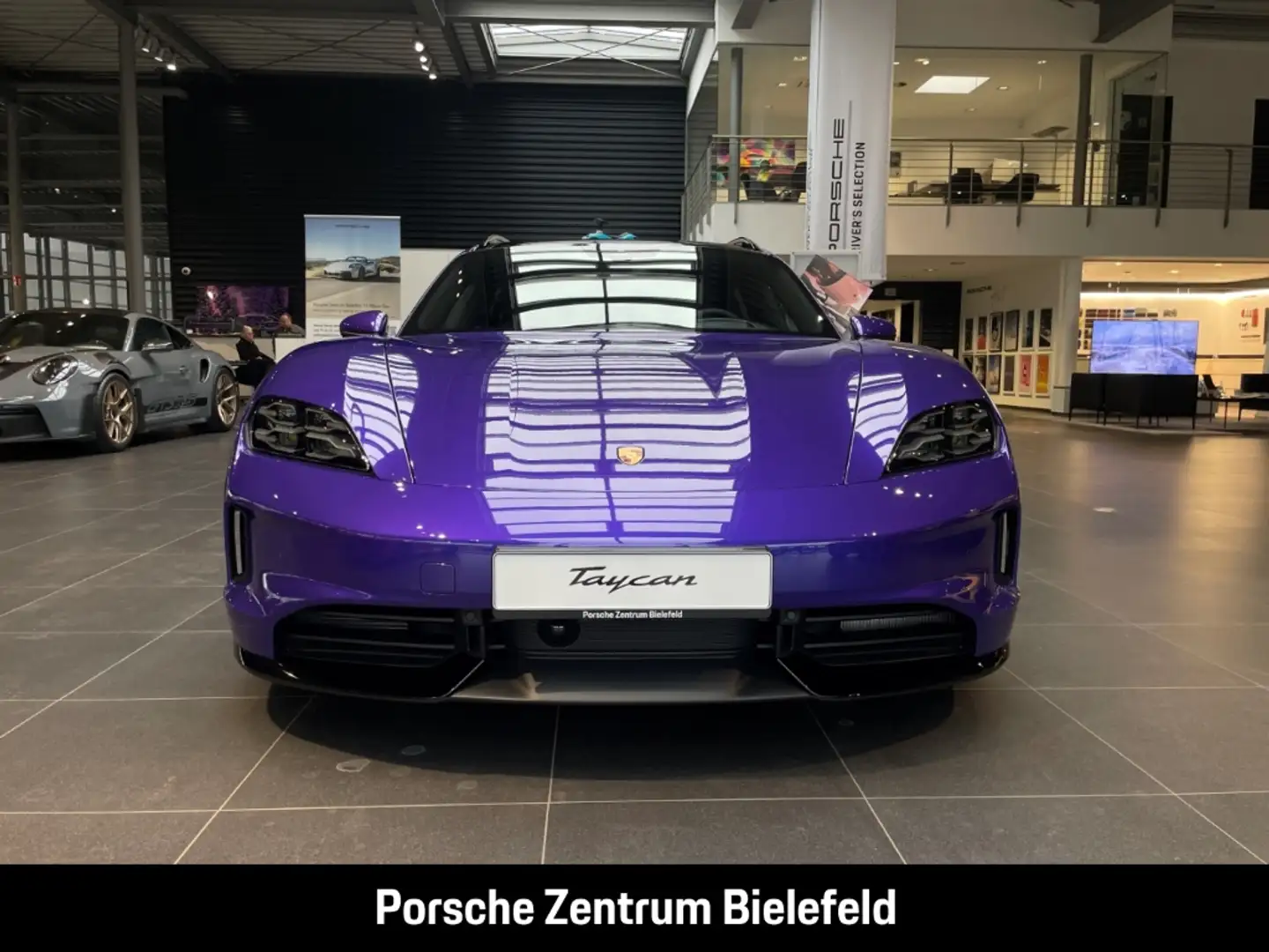 Porsche Taycan Sport Turismo LED-Matrix Panoramadach Violett - 2