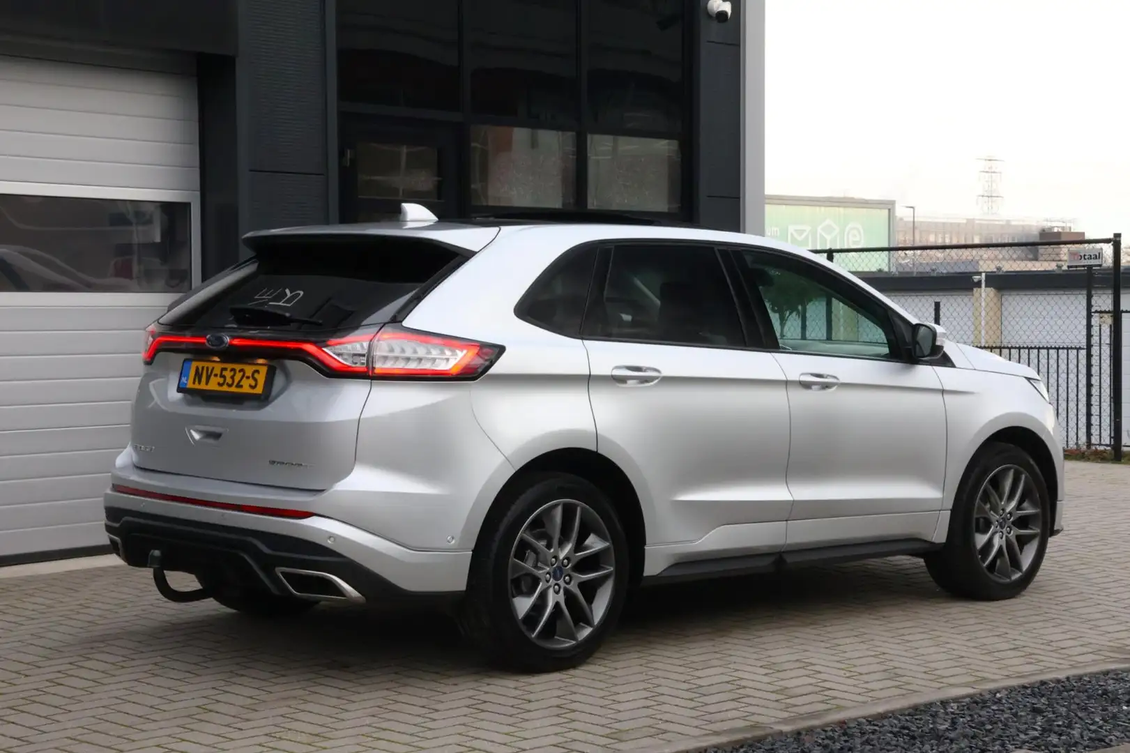Ford Edge 2.0 TDCI Sport | AWD | NL geleverd | uniek! Gris - 2