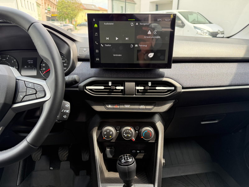 Dacia Sandero Expression SCe 65 — photo 12