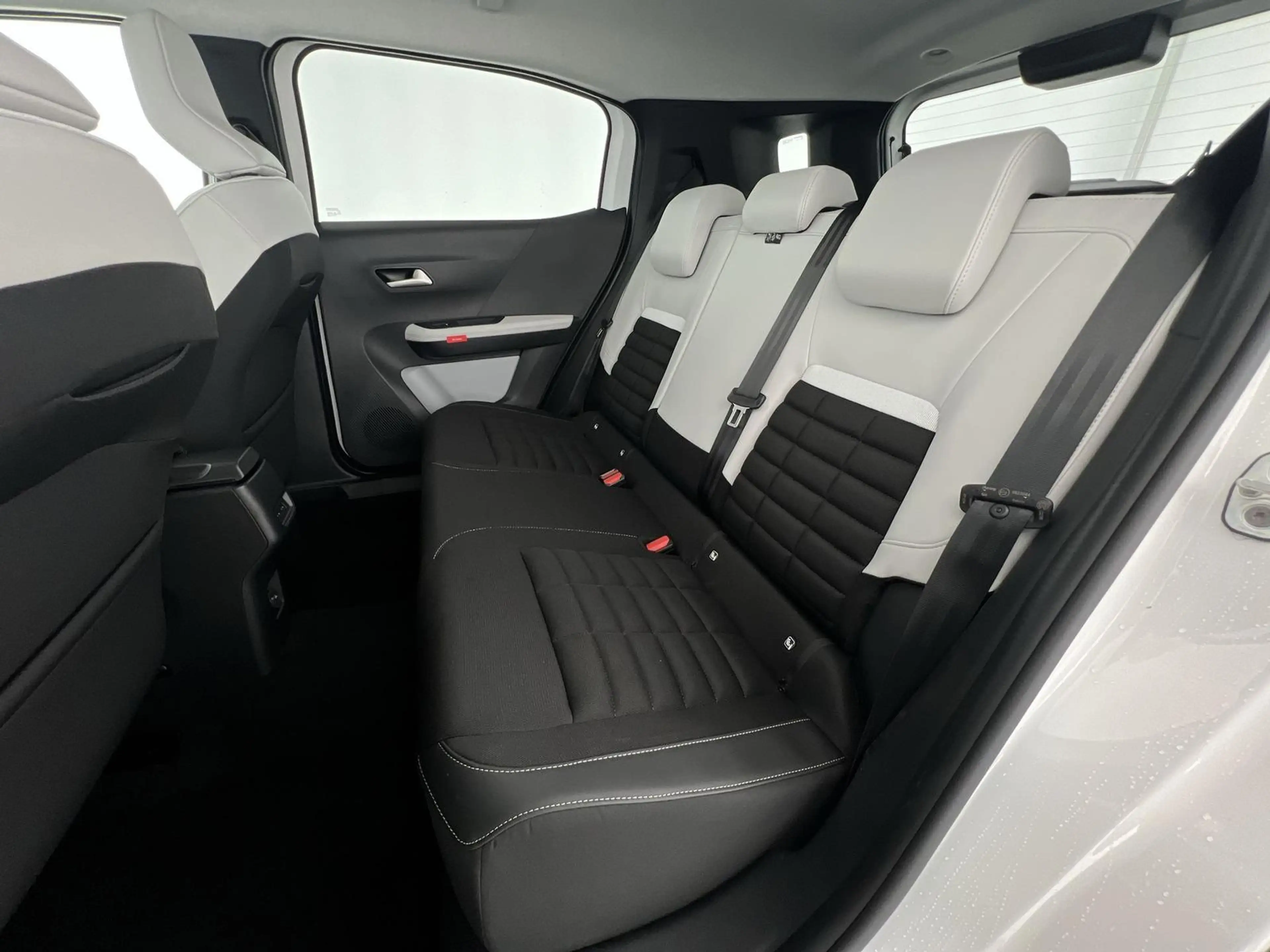 Citroen C3 Aircross Hybrid MAX 1.2*SHZ*RFK*LKH*uvm — photo 9