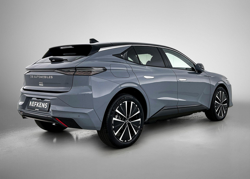 DS Automobiles DS 4 No E-Tense Ligne Business Comfort Pack 58.3 kWh | — photo 5