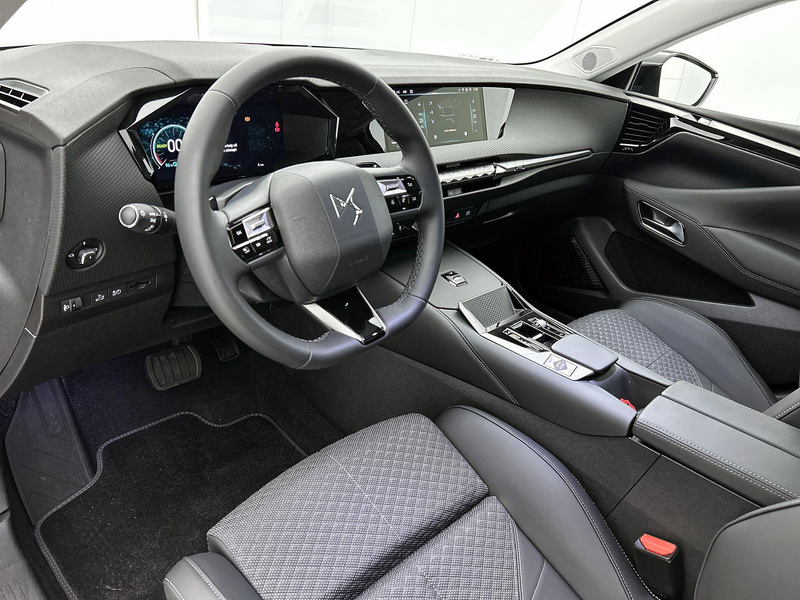 DS Automobiles DS 4 No E-Tense Ligne Business Comfort Pack 58.3 kWh | — photo 10