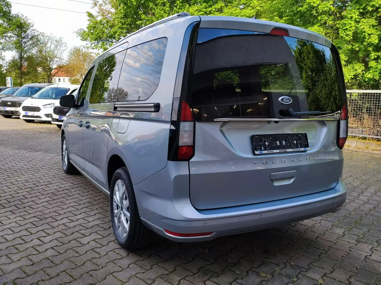 Ford Grand Tourneo 2026