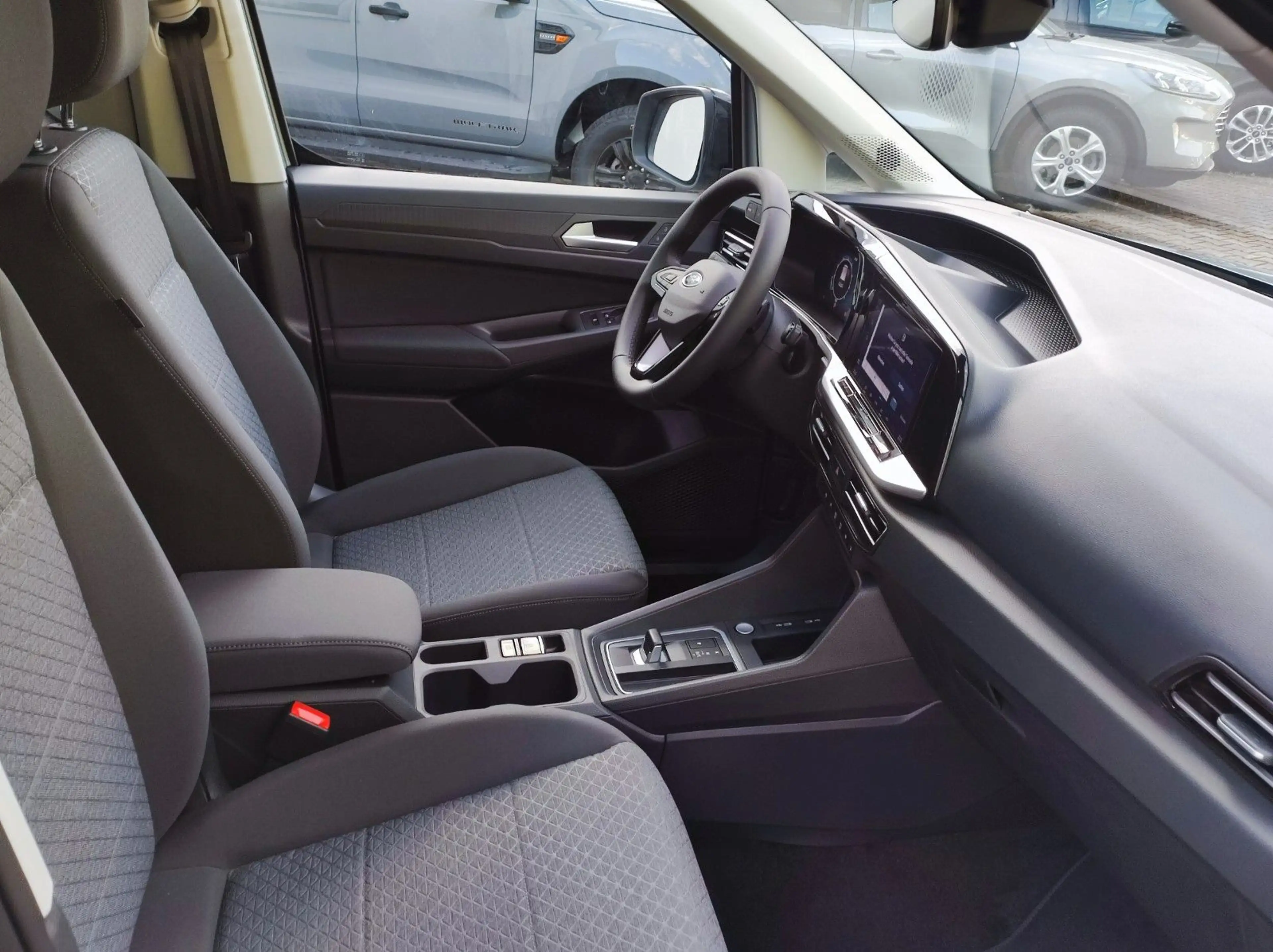 Ford Grand Tourneo Connect Titanium,LED.Navi.Winter — photo 9