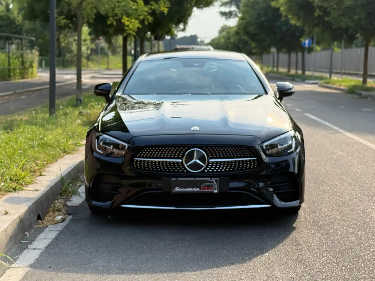 Mercedes-Benz E 300 Premium Plus Nero - 2