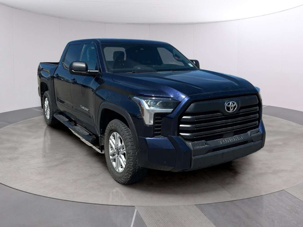 2025 Toyota Tundra 4x4 Crewmax SR