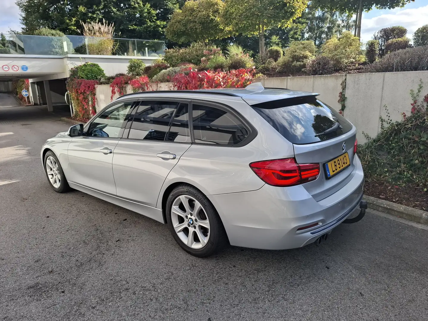BMW 325 325d Touring Aut. Sport Line - 2