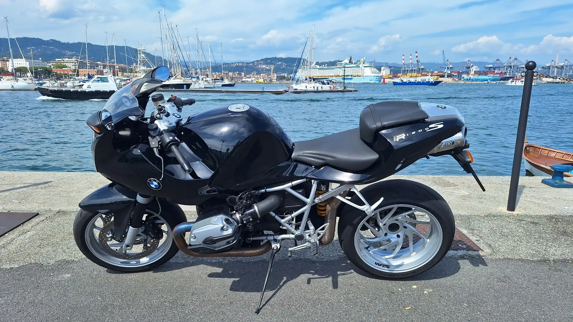 BMW R 1200 S Negro - 1