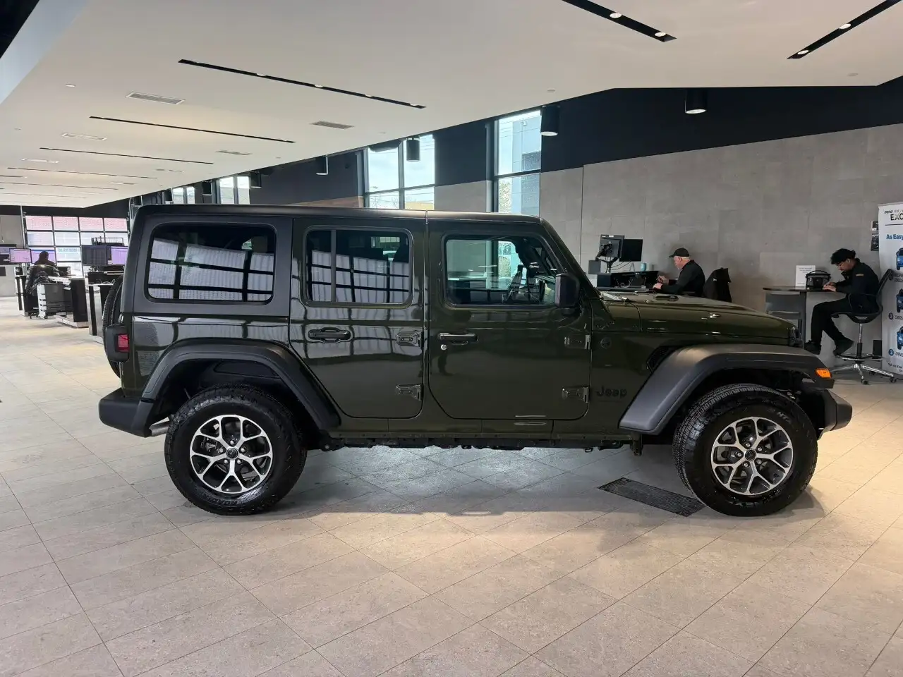 Jeep Wrangler снимка Jeep Wrangler