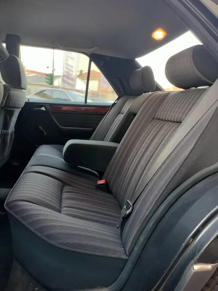 Mercedes-Benz E 200 16v, foto 9
