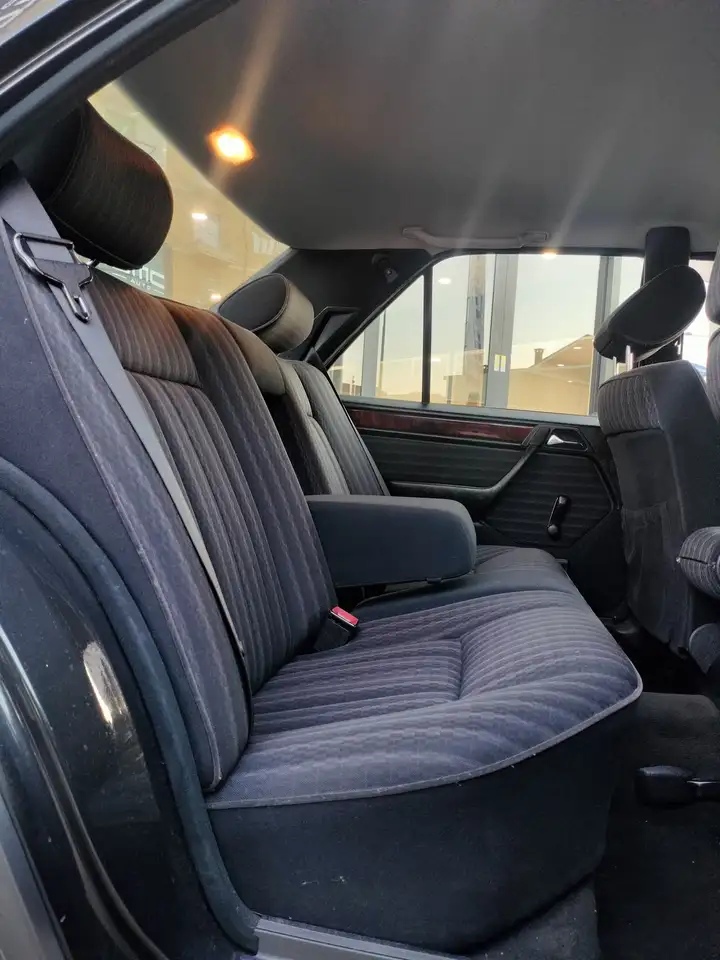 Mercedes-Benz E 200 16v, foto 11
