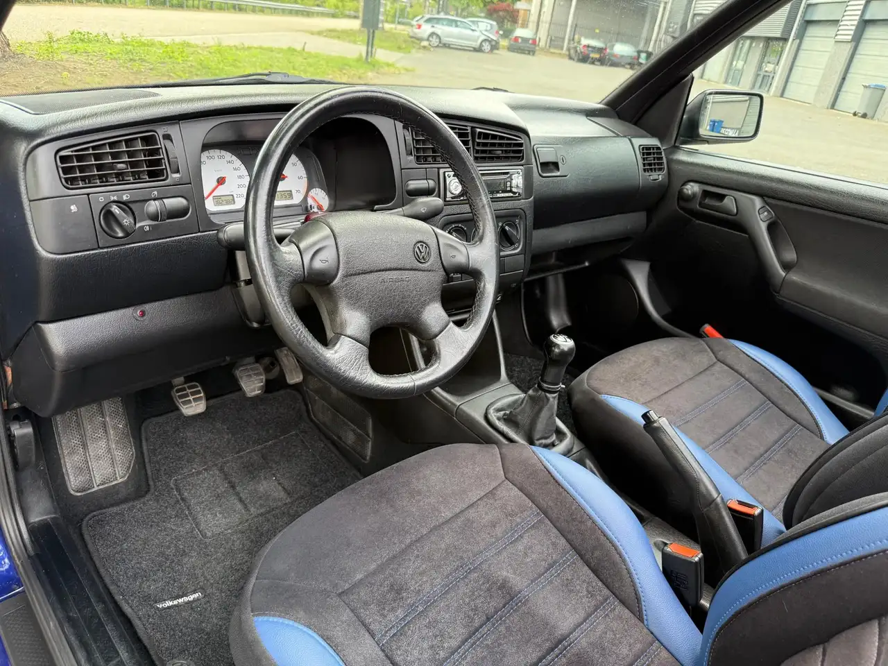 Volkswagen Golf Cabriolet 1.8 gerestaureerd, foto 12