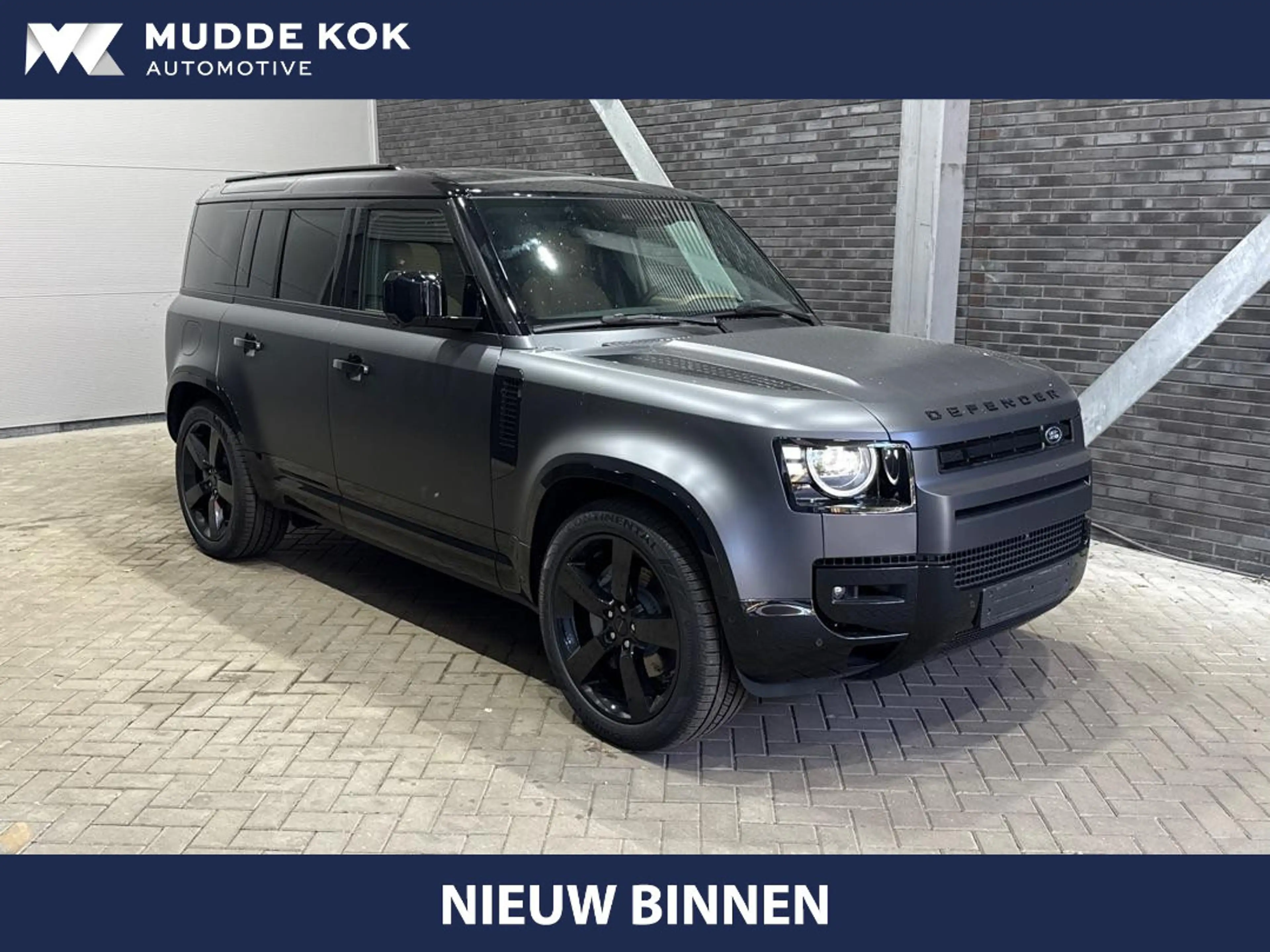 Land Rover Defender 110 P300e X-Dynamic HSE | SATIN | ClearSight | Mer