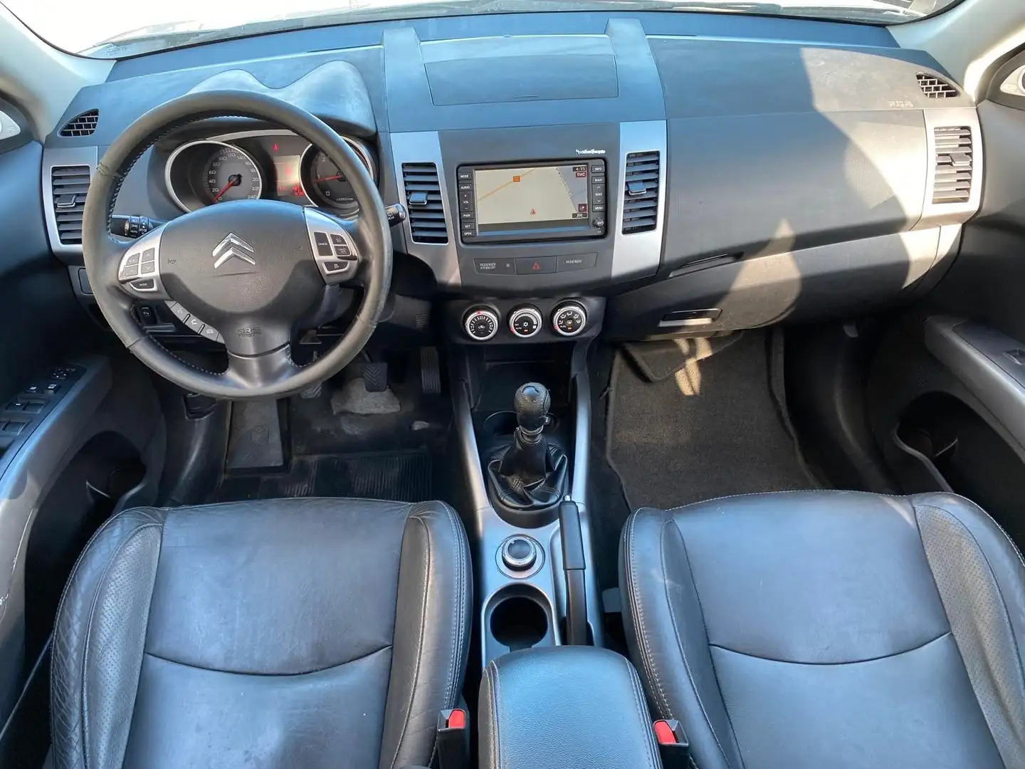 Citroen C-Crosser Exclusive|NAVI|R-KAM|4x4|7-Sitzer Grau - 2