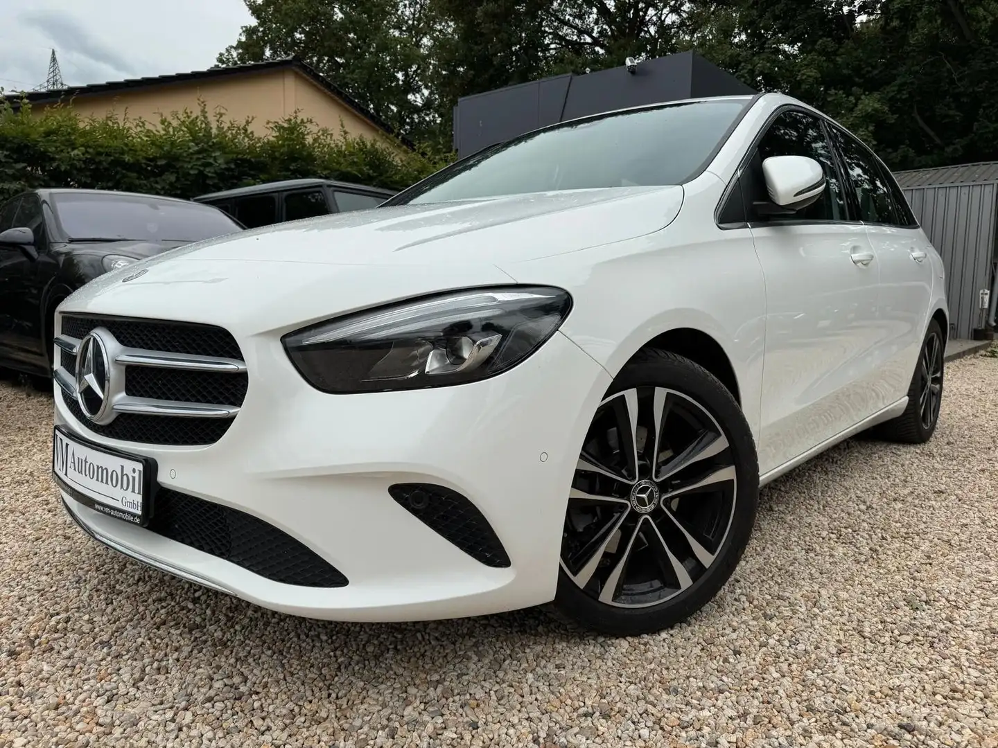 Mercedes-Benz B 200 Edition 19 Burmester*Kamera*Tempo*Navi*LED White - 1