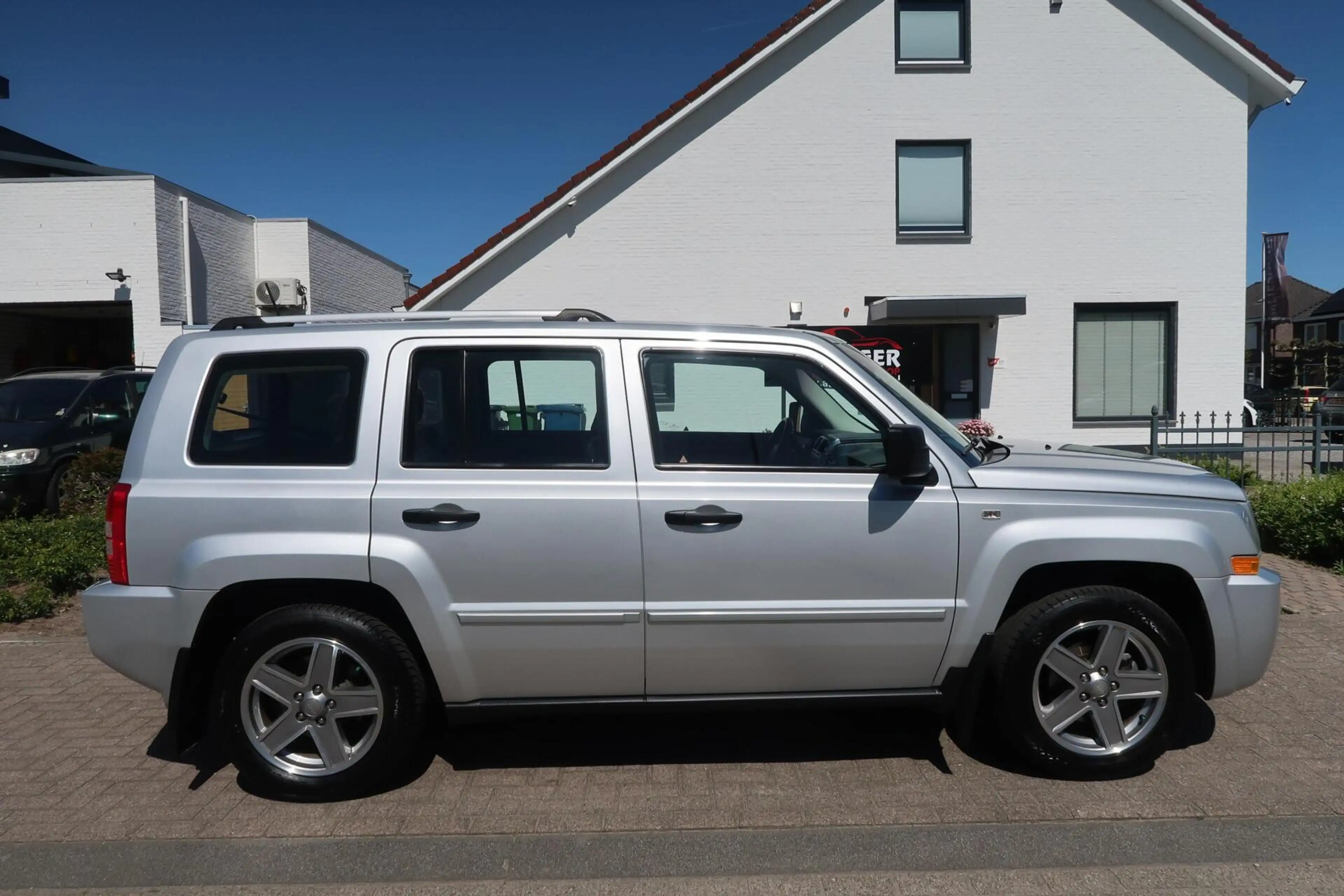 Jeep Patriot 2.4 Limited AUT TREKHAAK|LEDER|1E EIGENAAR|PDC|AIR — photo 5