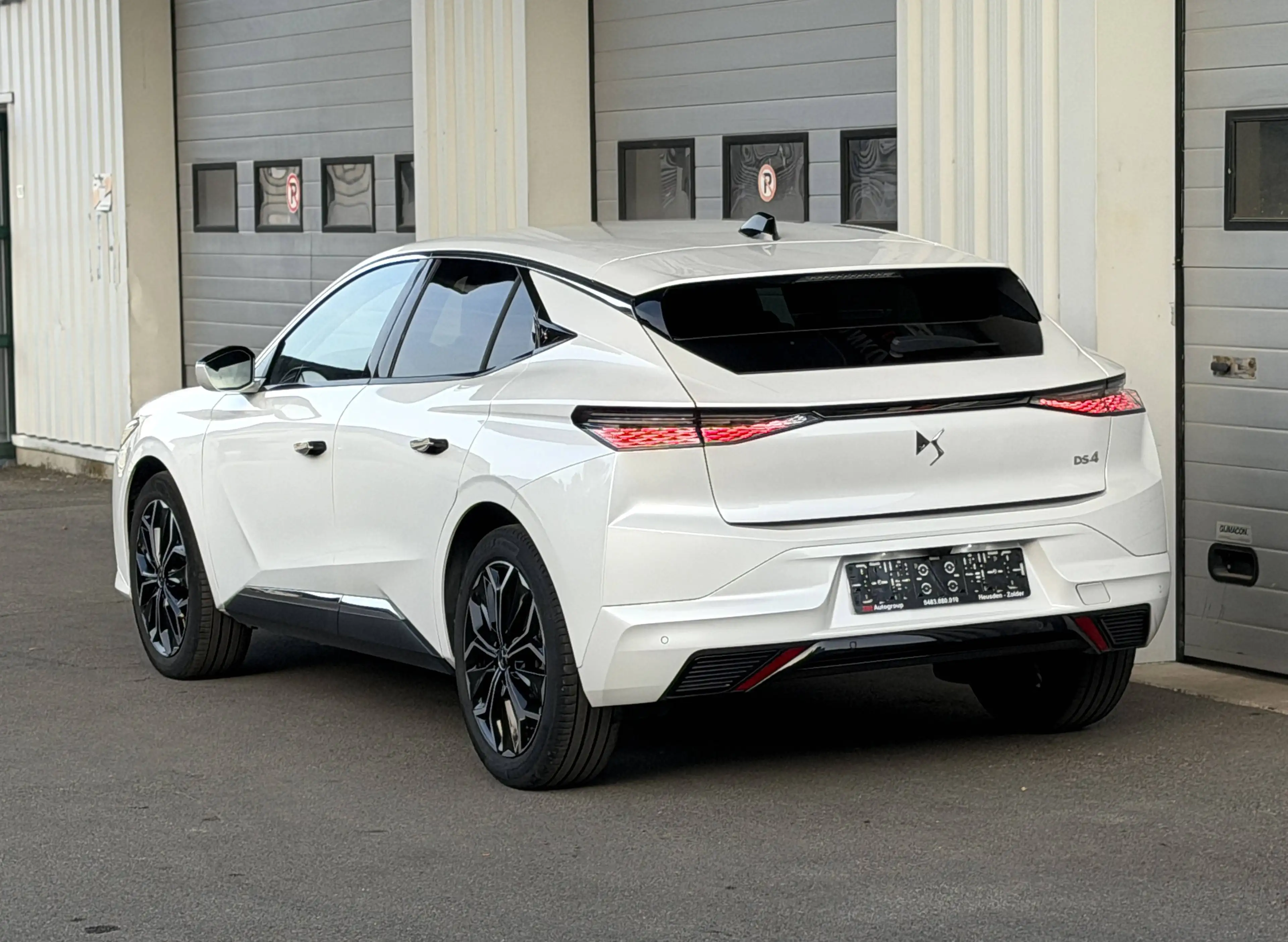 DS Automobiles DS 4 1.2 Hybrid Etoile Alcantara/Automaat/Led/360°Camera/Euro6e/Garantie — photo 9