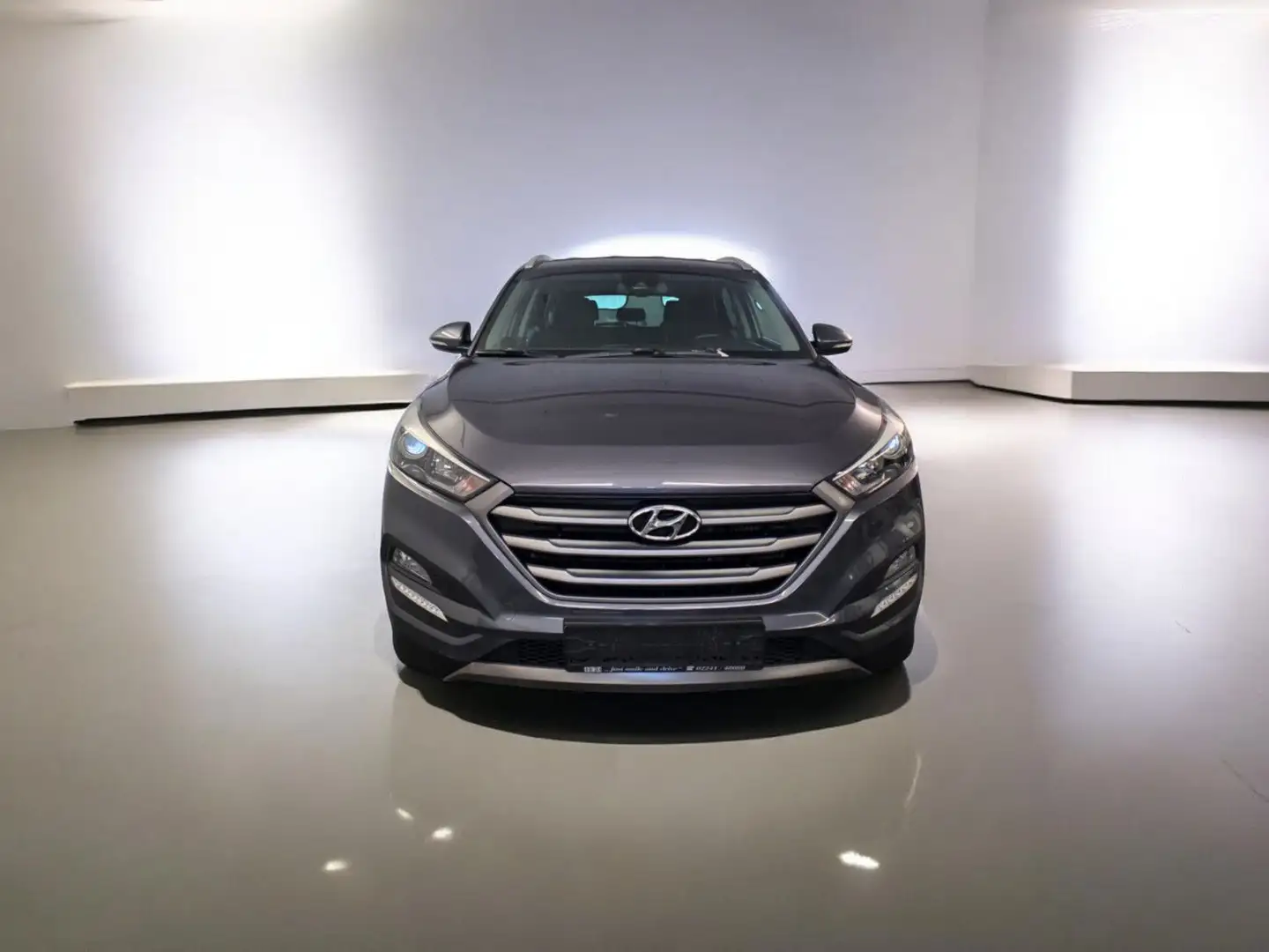 Hyundai TUCSON Intro Edition 1.6 T-GDI 4WD Kamera Navi Gris - 2