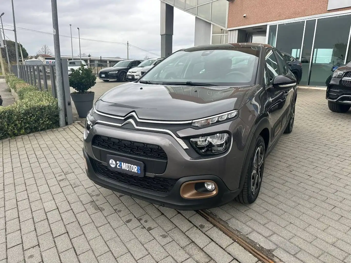 Citroen C3 1.2 puretech C-Series s&s 83cv Grigio - 2