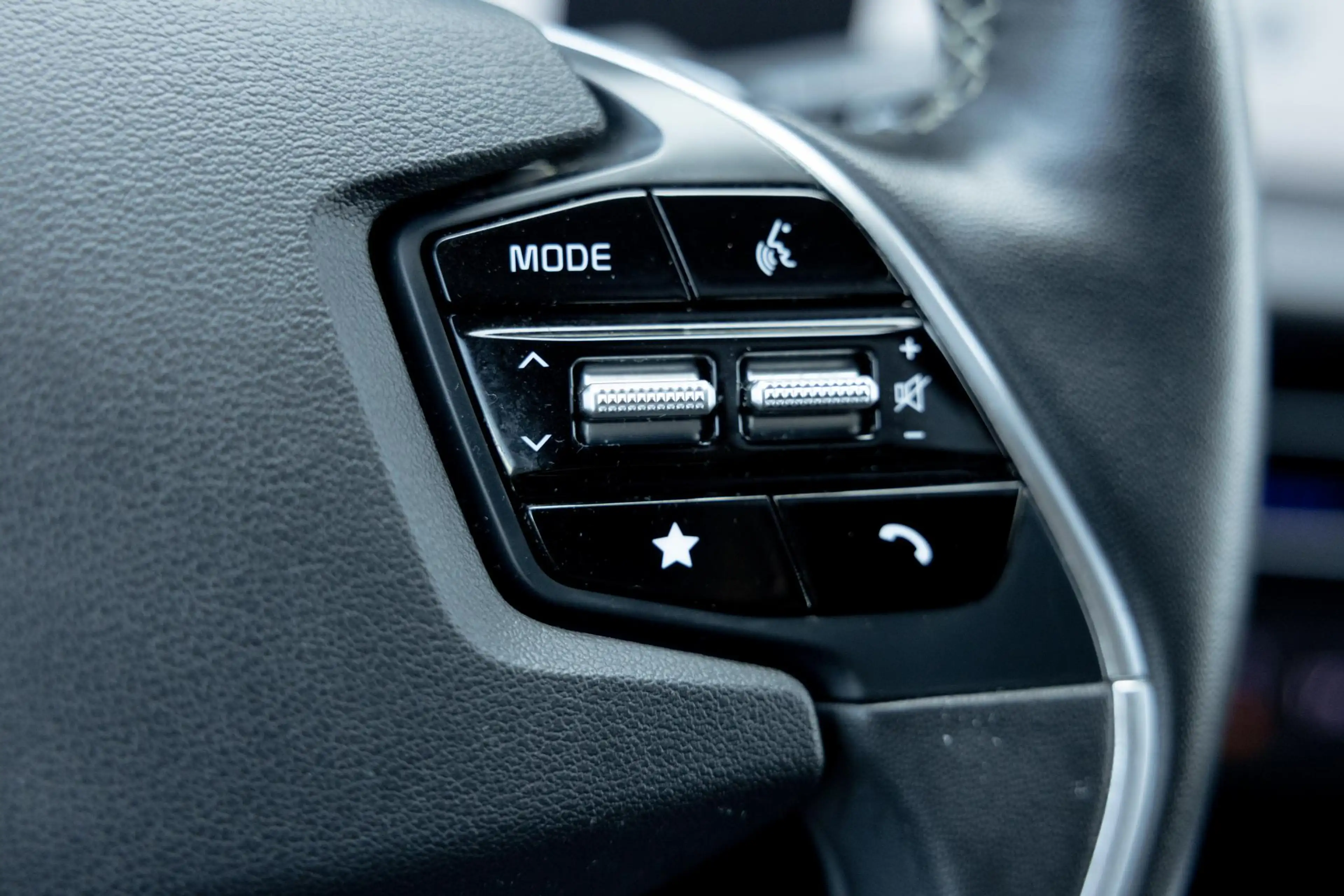 Kia EV6 GT-Line 77.4 kWh | Warmtepomp | Panoramadak | Head — photo 14