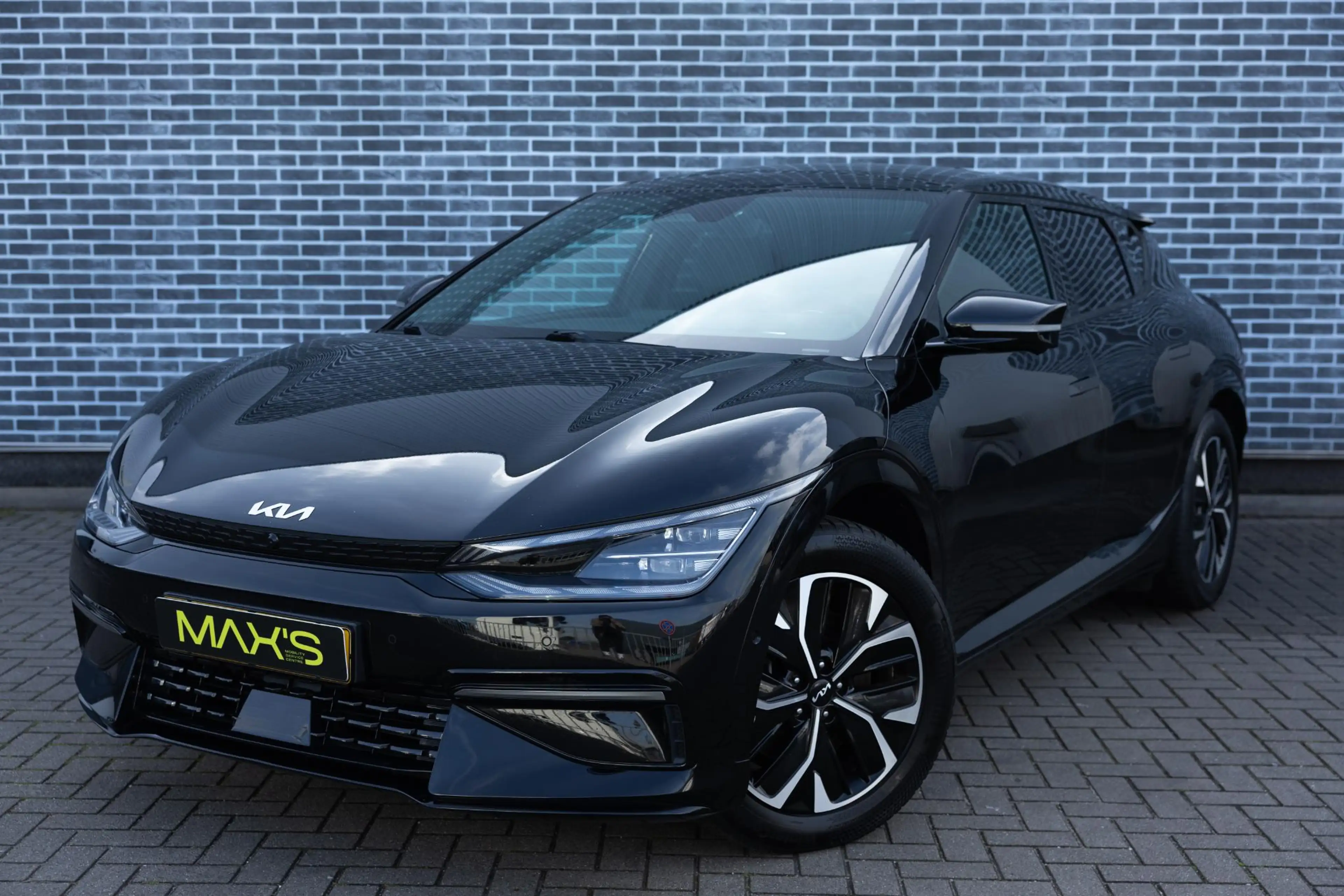 Kia EV6 GT-Line 77.4 kWh | Warmtepomp | Panoramadak | Head — photo 15