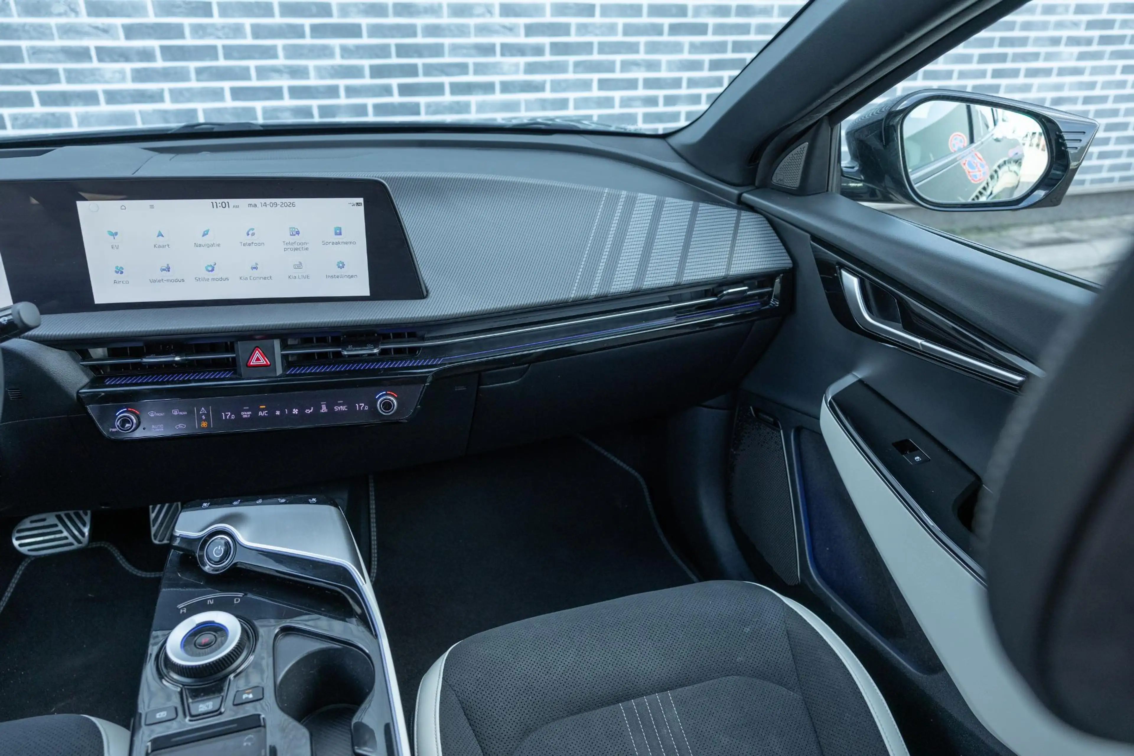 Kia EV6 GT-Line 77.4 kWh | Warmtepomp | Panoramadak | Head — photo 4