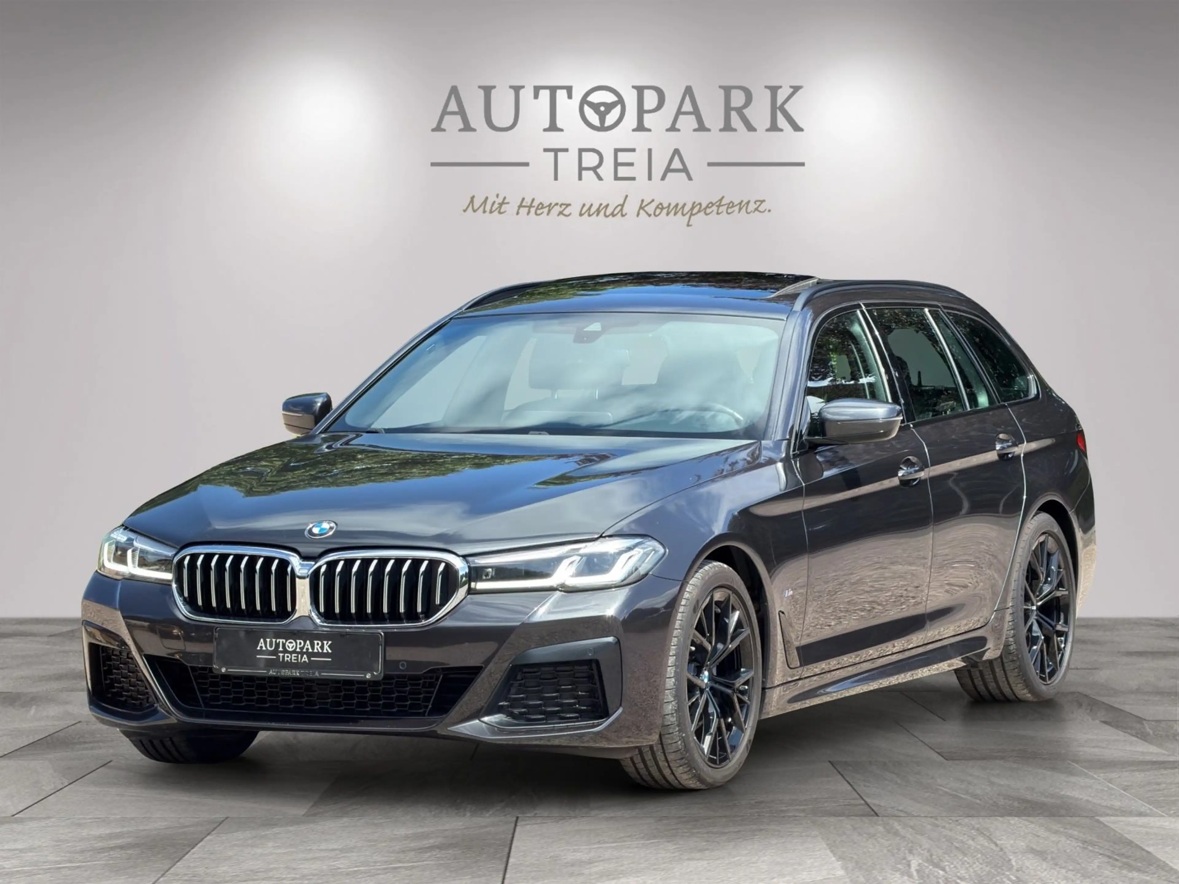 BMW 520 d M Sport NAVI|VIRTUAL|PANO|SITZKÜHLUNG|AHK — photo 3